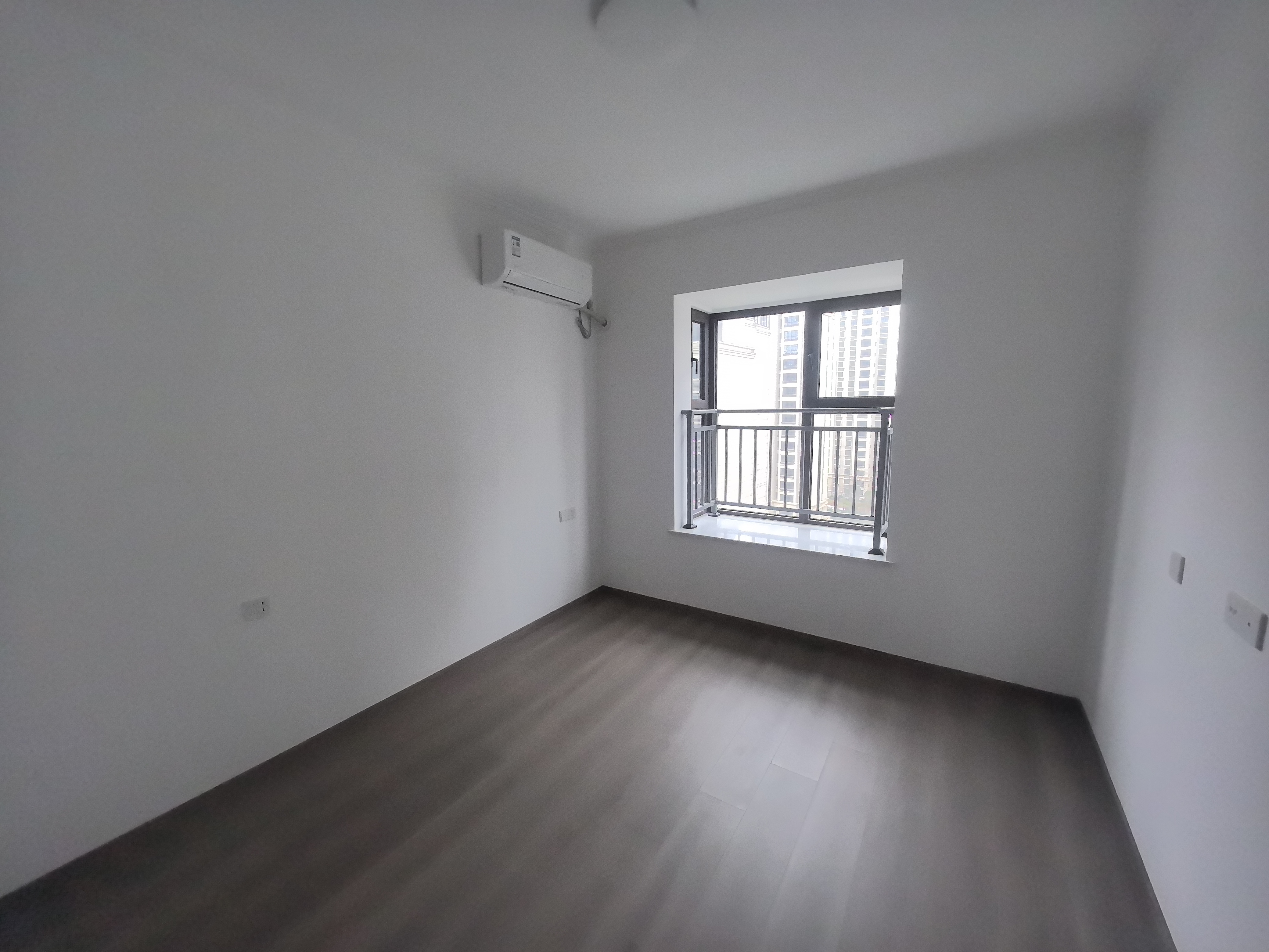 尚海湾 2室2厅2卫 108.00m&sup2;