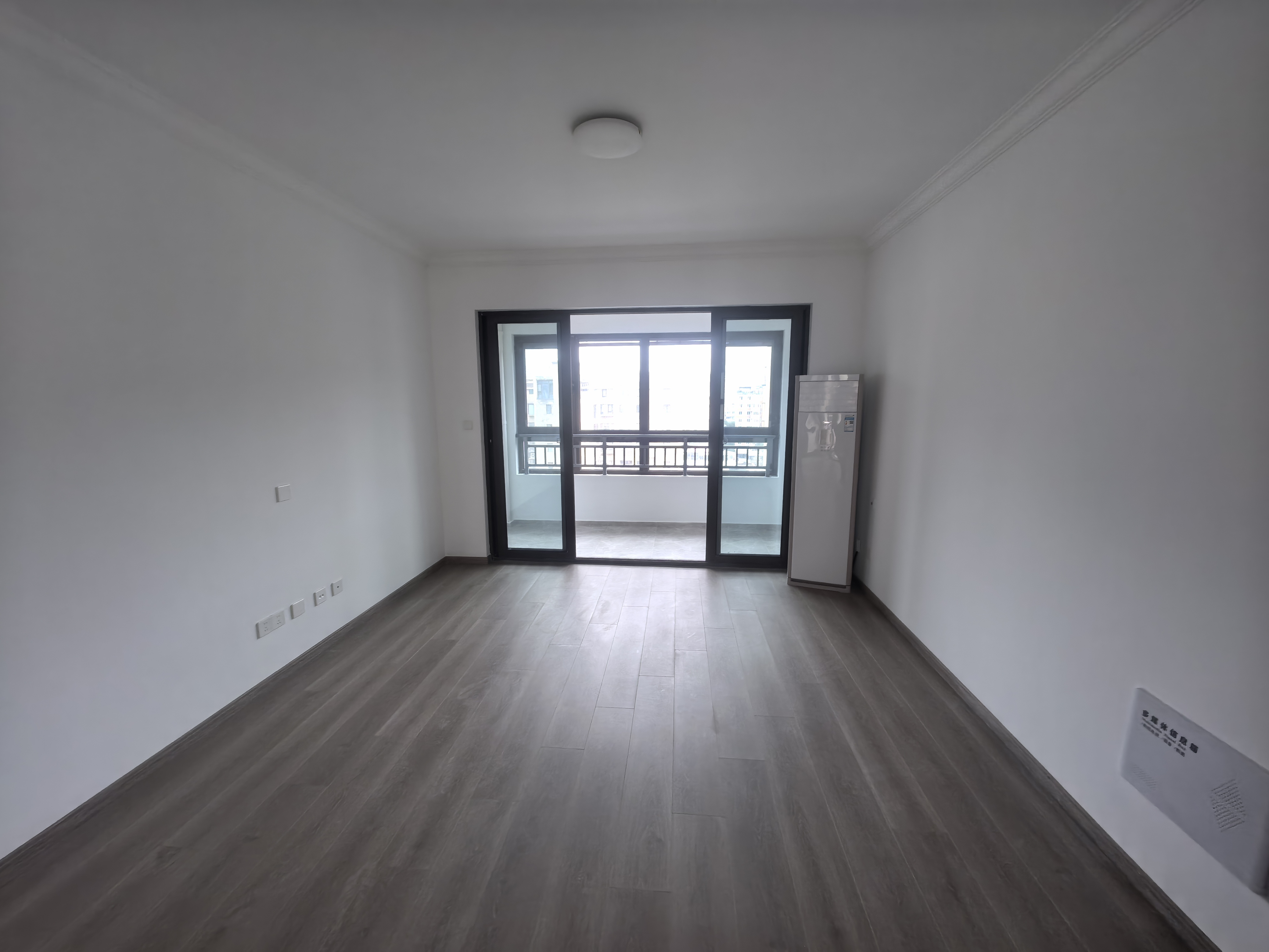 尚海湾 2室2厅2卫 108.00m²