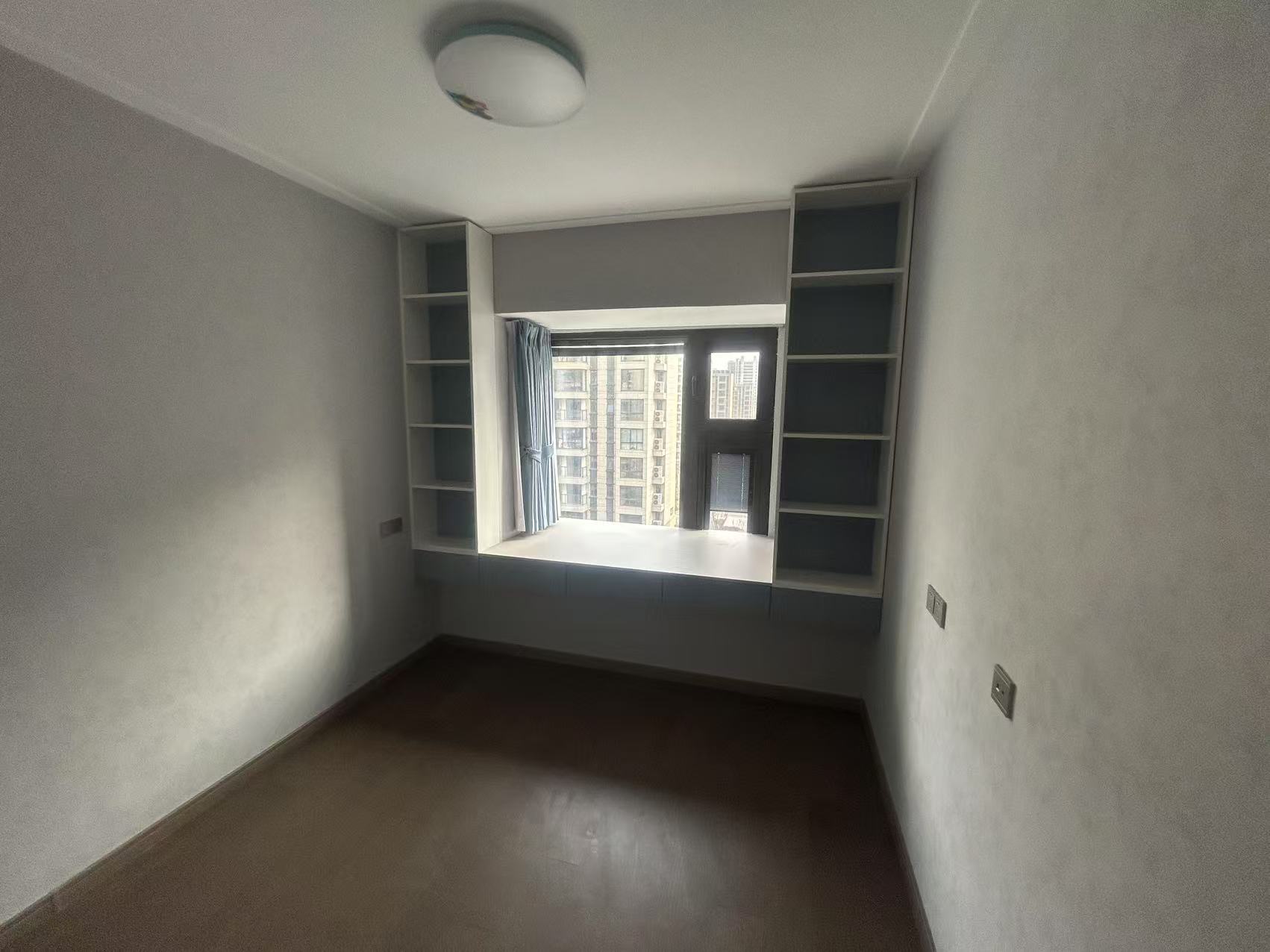 世茂公元 4室2厅2卫 127.38m²