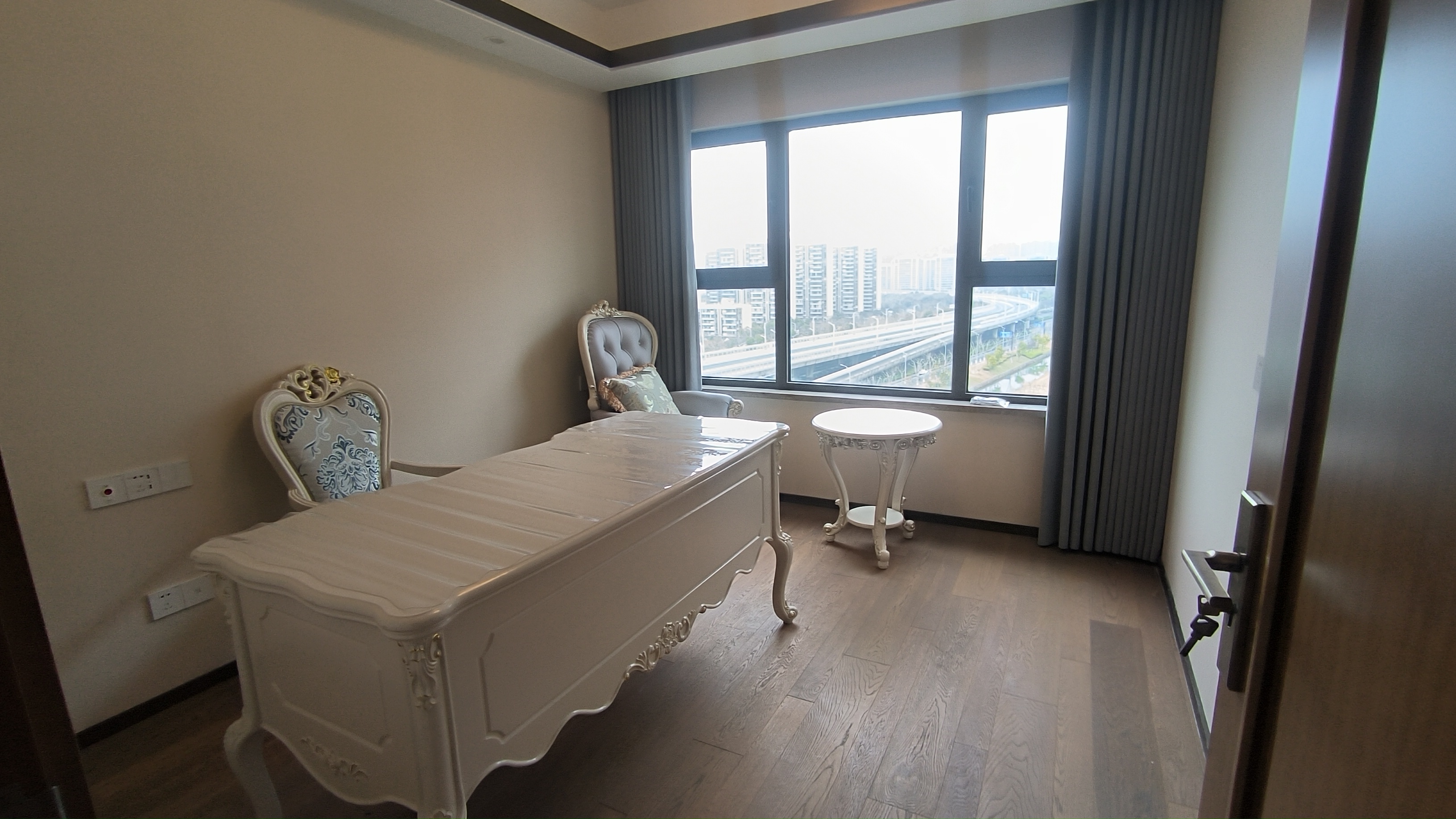 远创东樾 4室2厅3卫 153.71m&sup2;