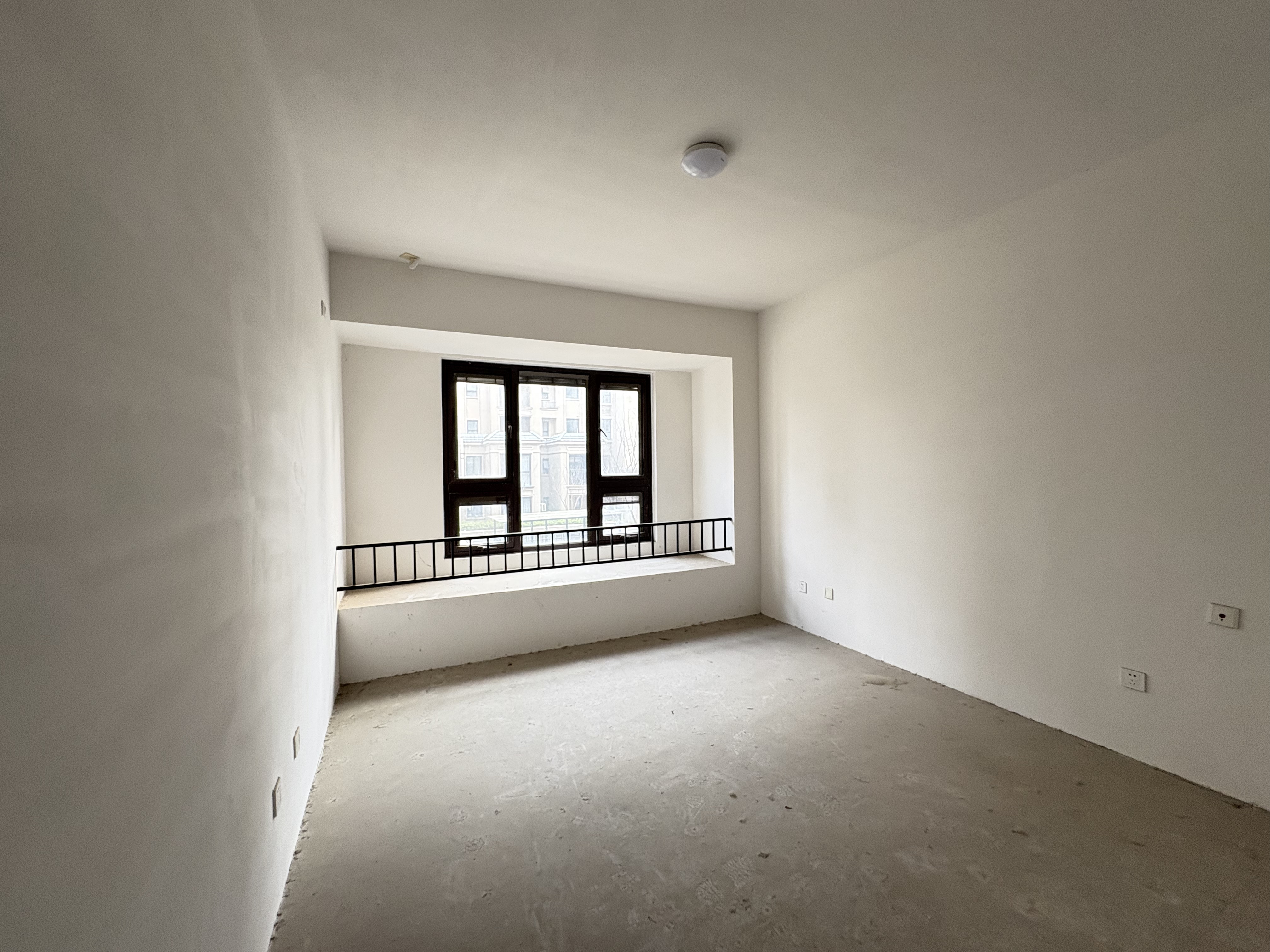 中南君悦府 4室2厅2卫 230.29m²