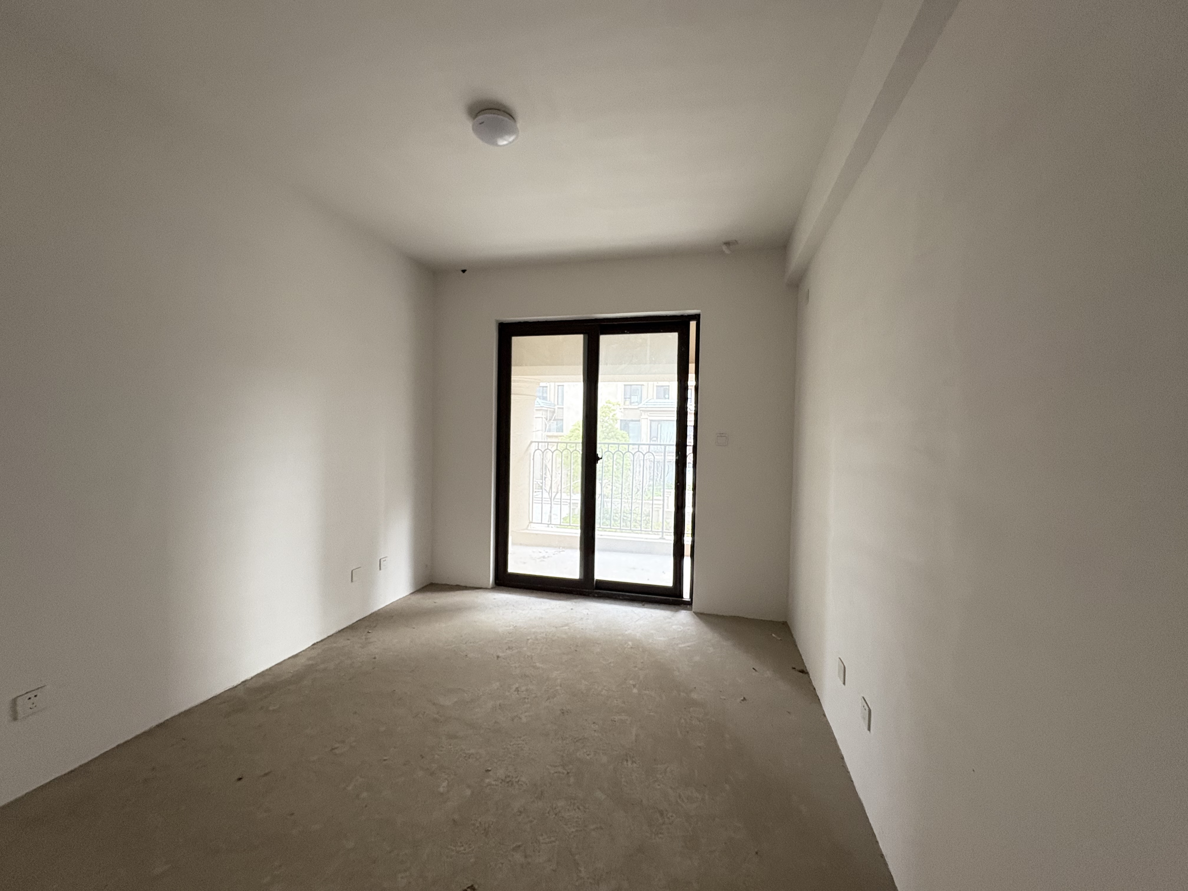 中南君悦府 4室2厅2卫 230.29m²