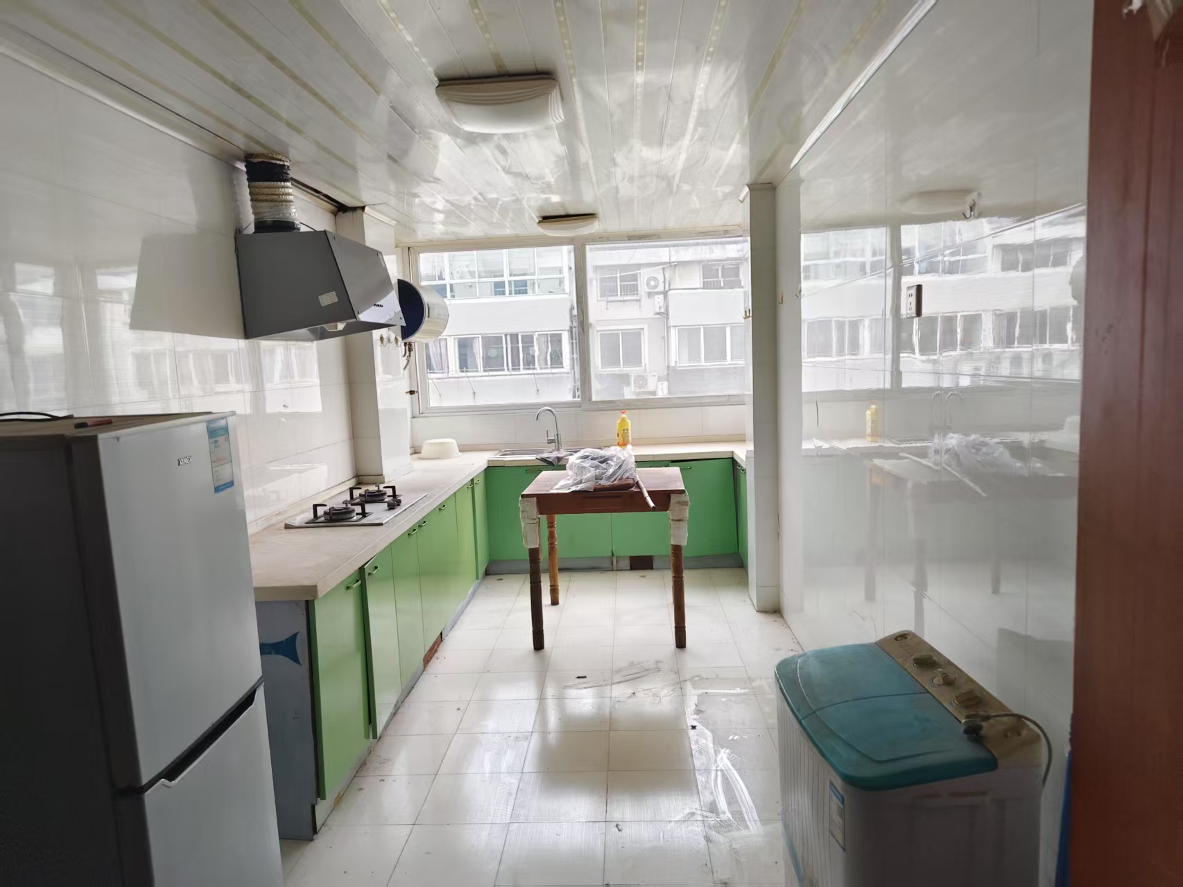 虹桥新苑东区 4室2厅2卫 128m&sup2;