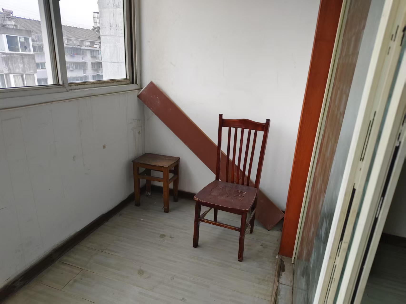 虹桥新苑东区 4室2厅2卫 128m&sup2;