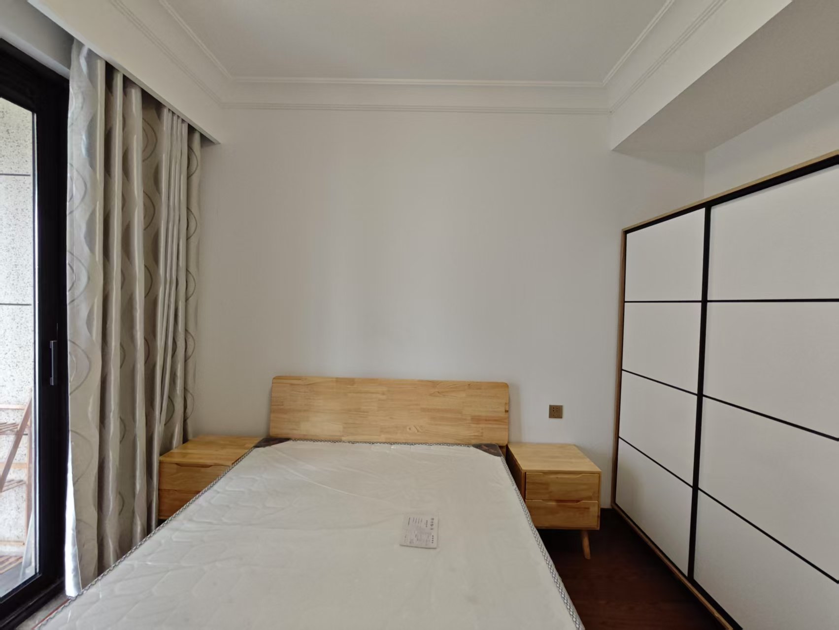 雍华府 3室2厅1卫 114.33m&sup2;