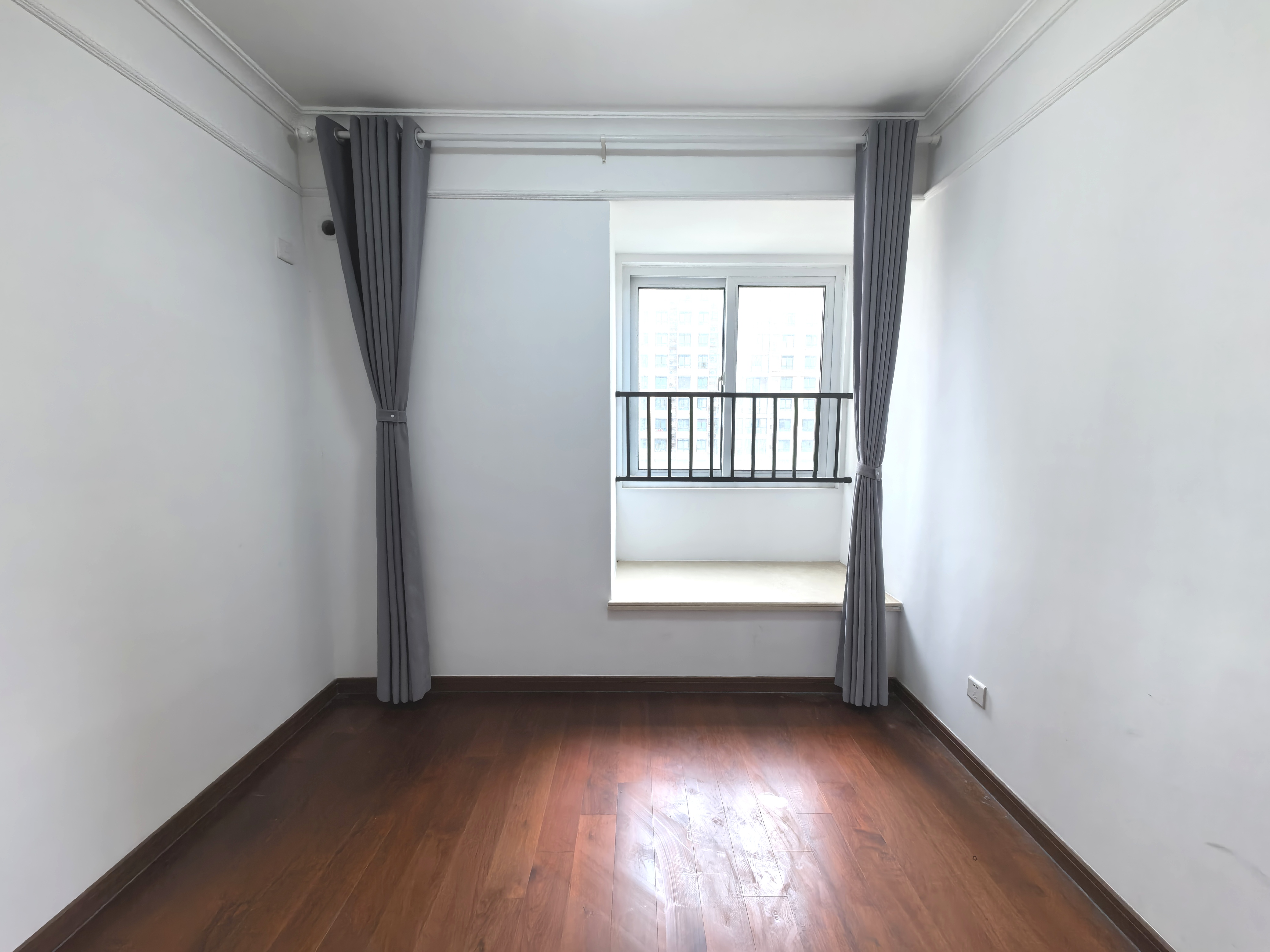 中海碧林湾 4室2厅1卫 128.34m&sup2;
