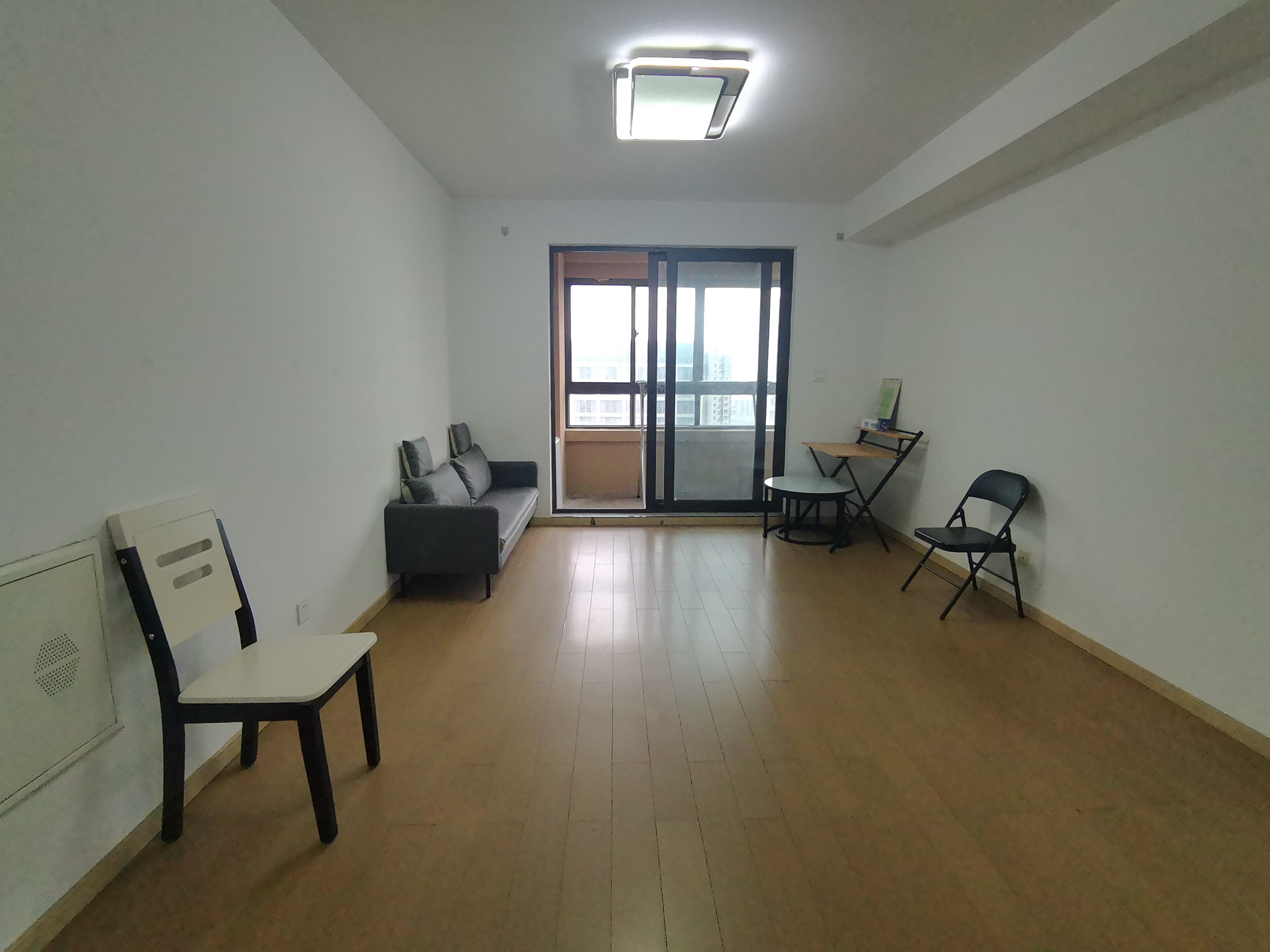 保利香槟国际 3室2厅2卫 116.00m&sup2;