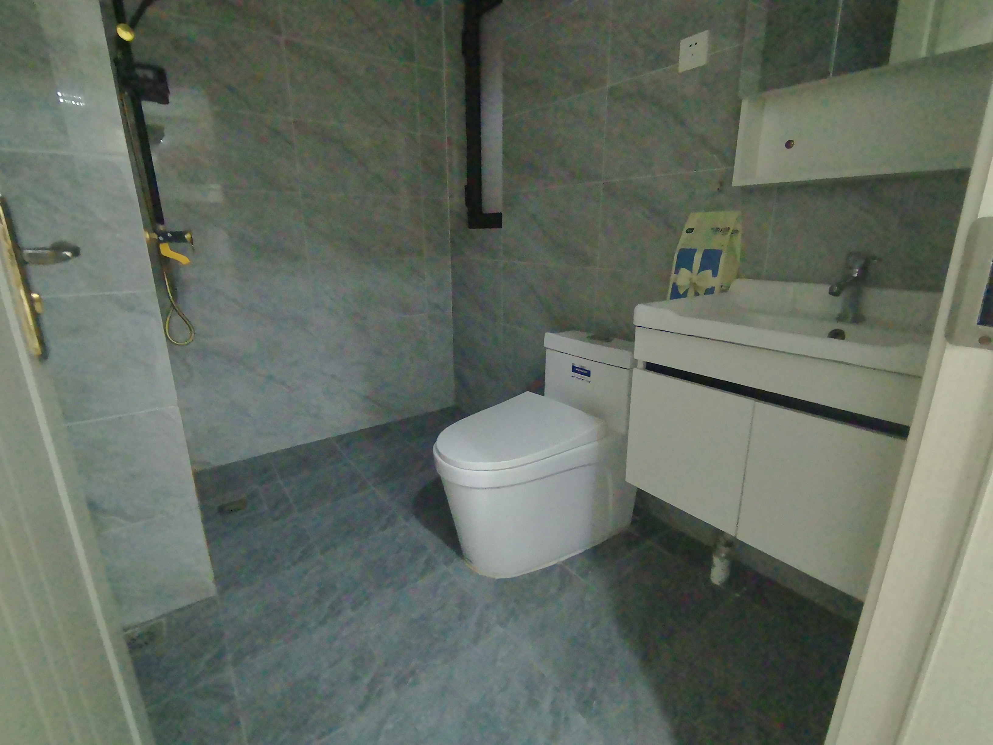 保利香槟国际 3室2厅2卫 116.00m&sup2;