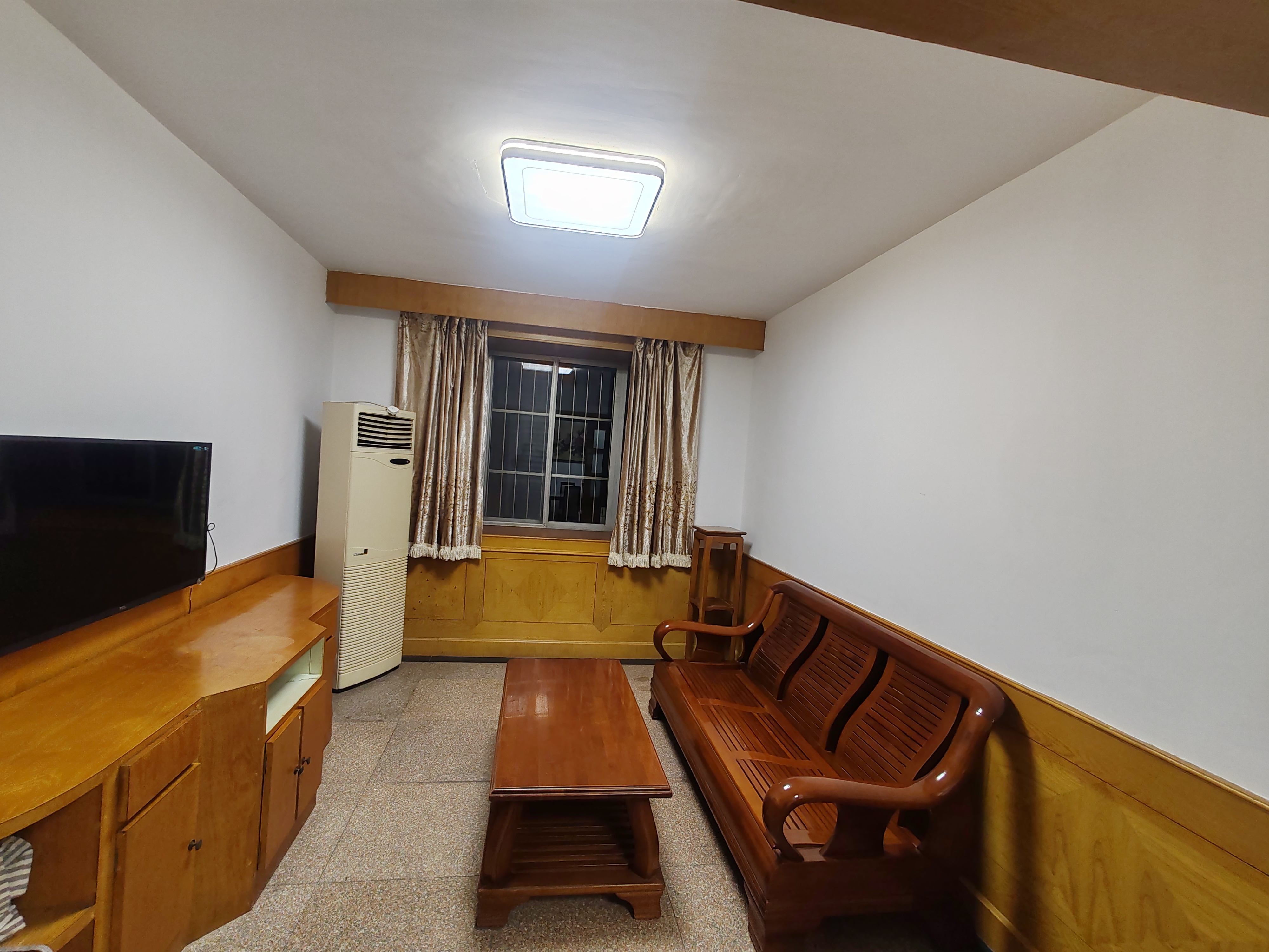 文峰花苑 4室2厅1卫 119.23m²