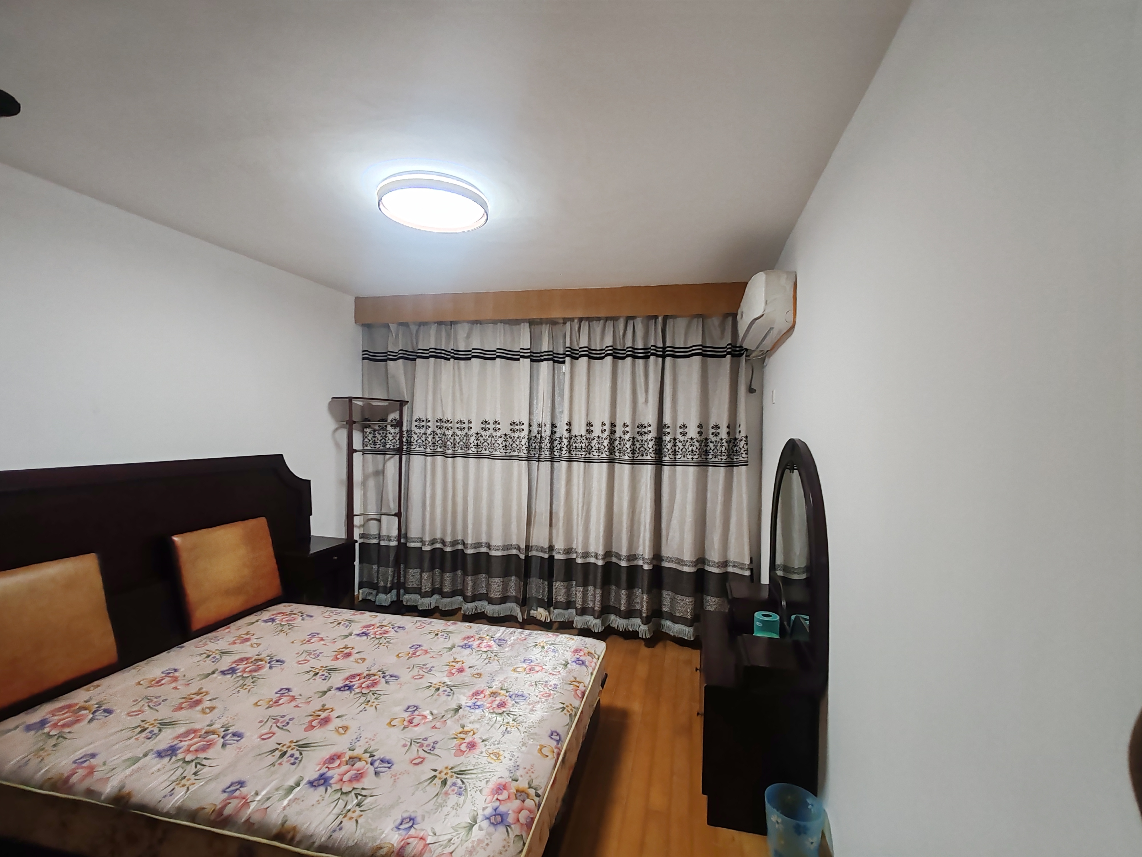 文峰花苑 4室2厅1卫 119.23m&sup2;