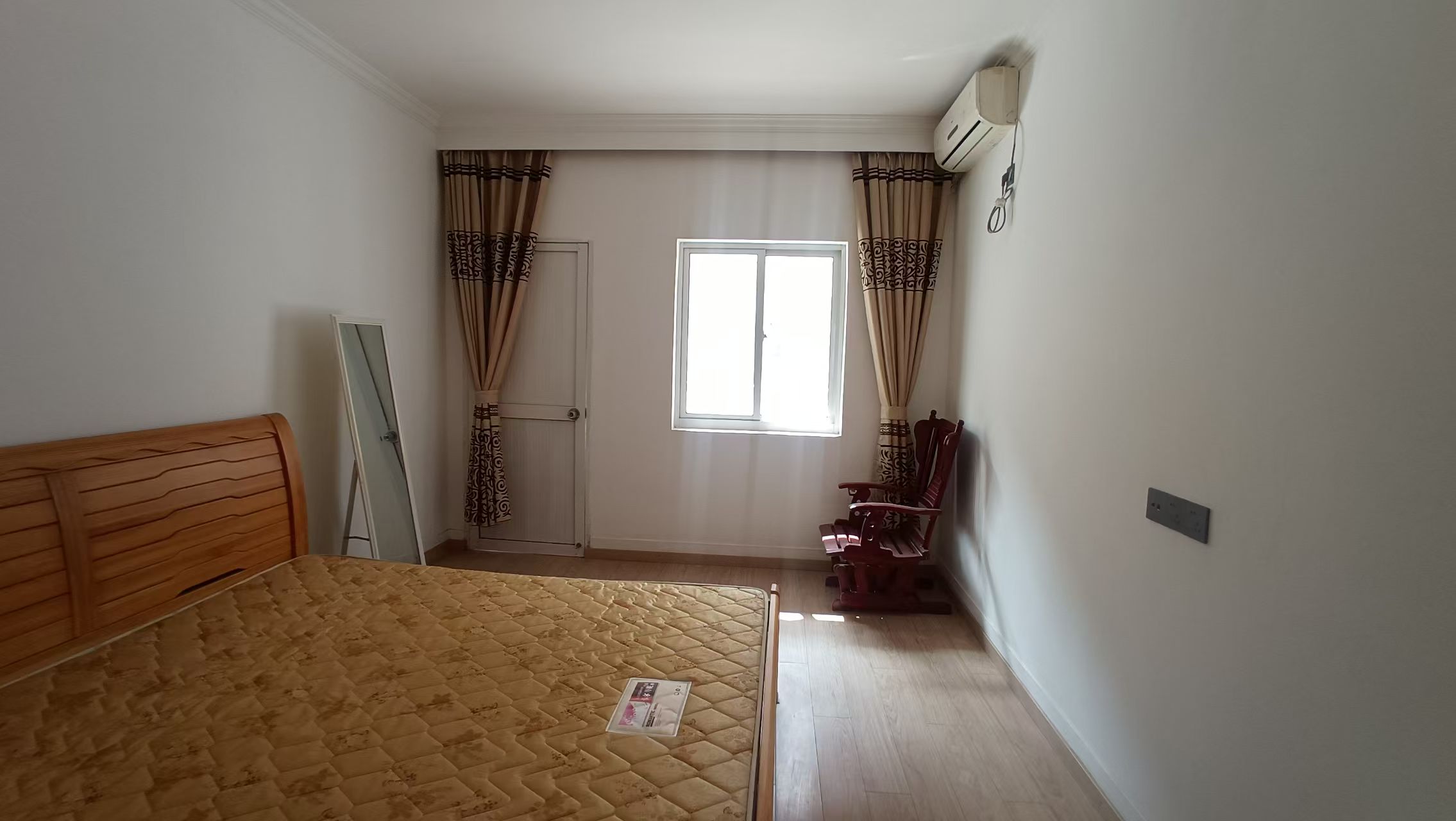 解放新村 3室1厅1卫 80m&sup2;