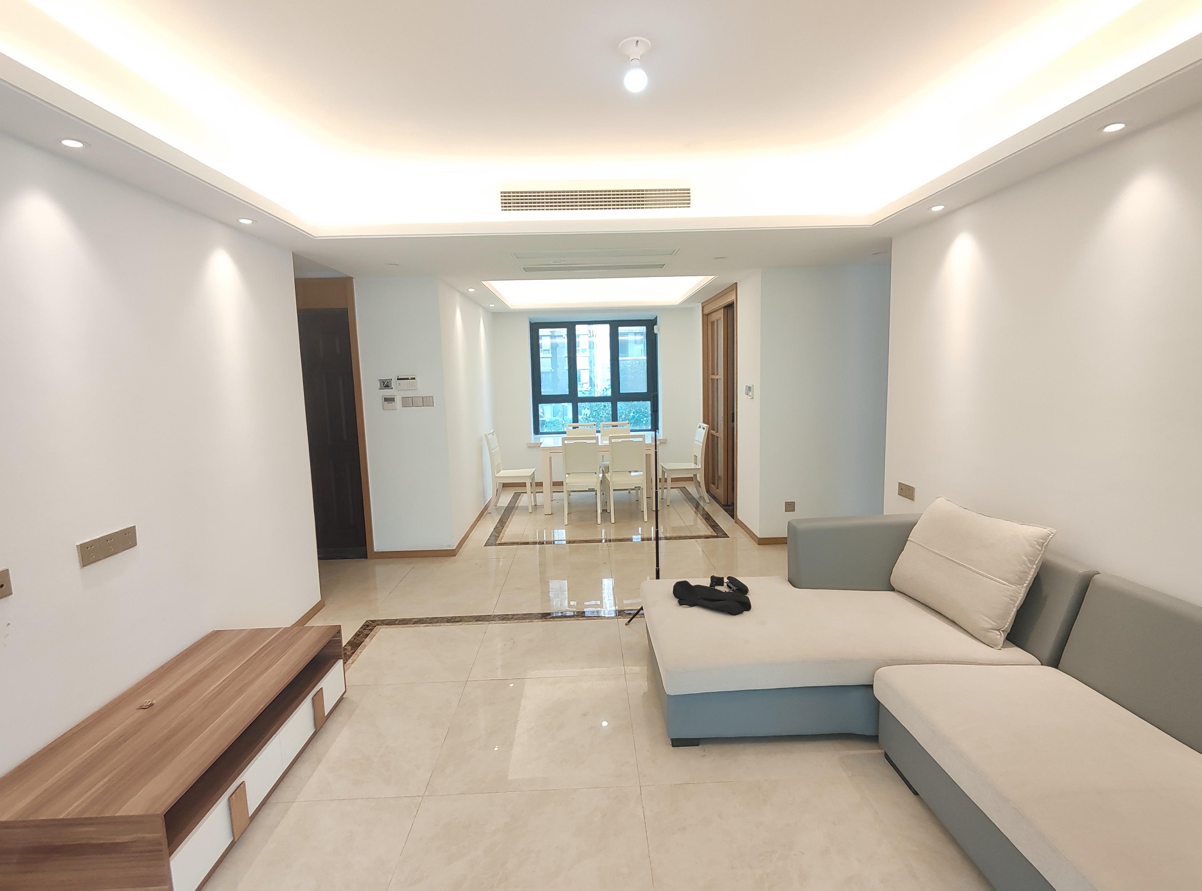 中南漫悦湾 4室2厅2卫 122m²