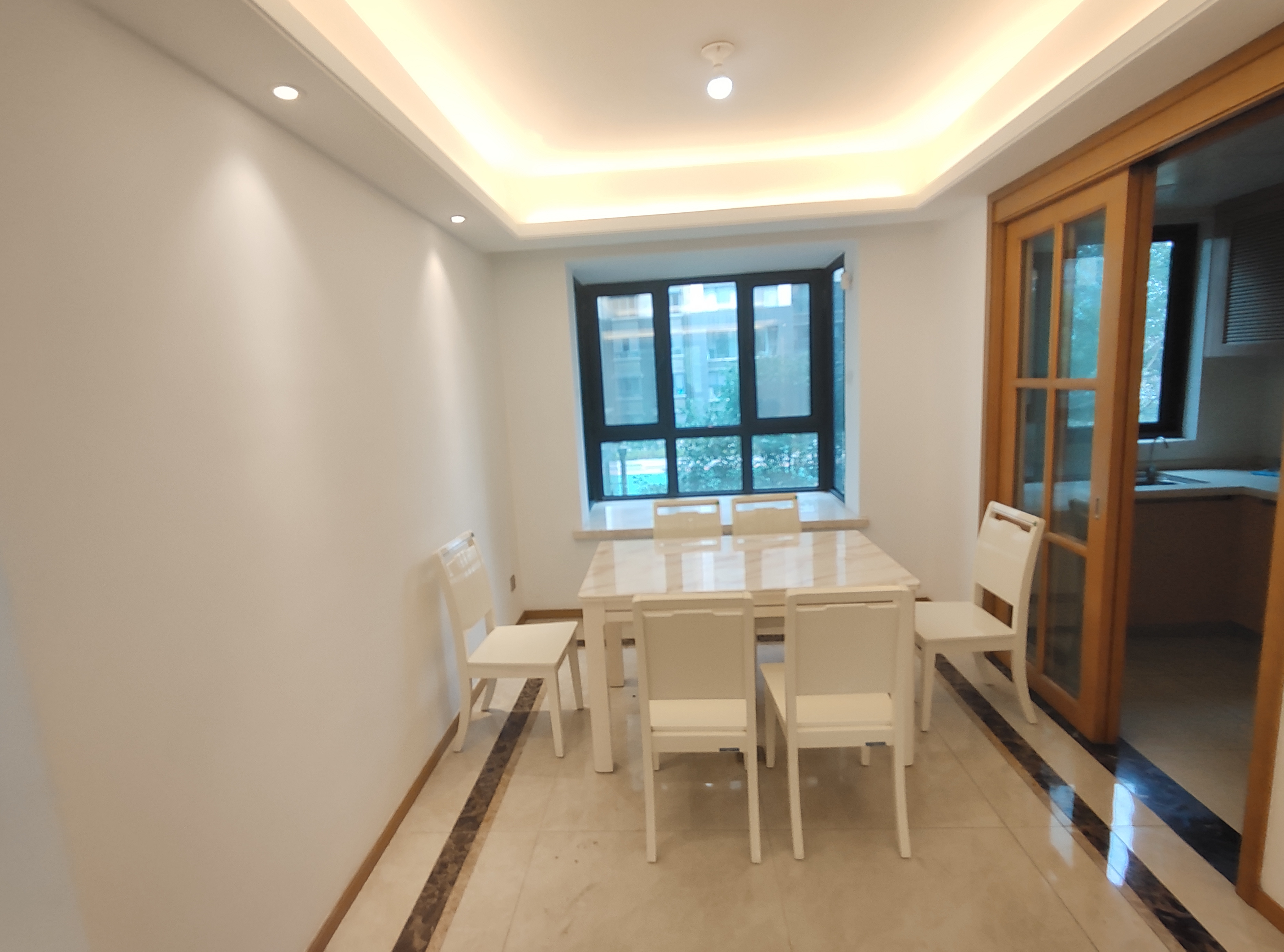 中南漫悦湾 4室2厅2卫 122m&sup2;
