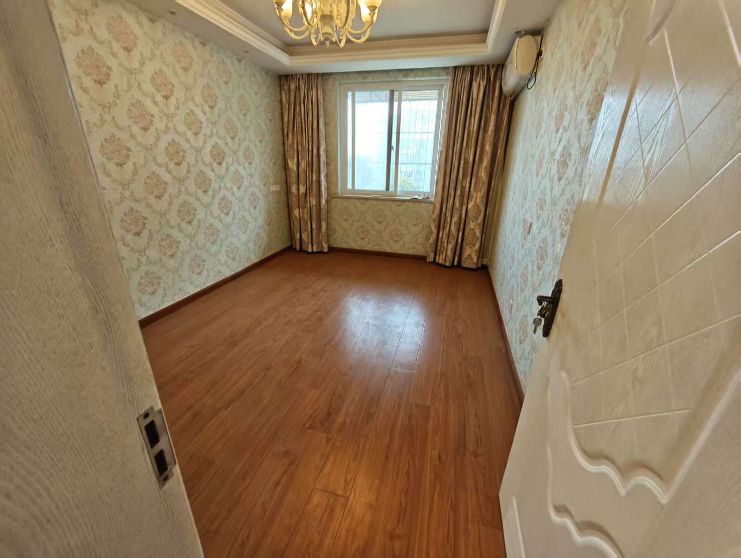 城山花园 2室1厅1卫 78.00m&sup2;