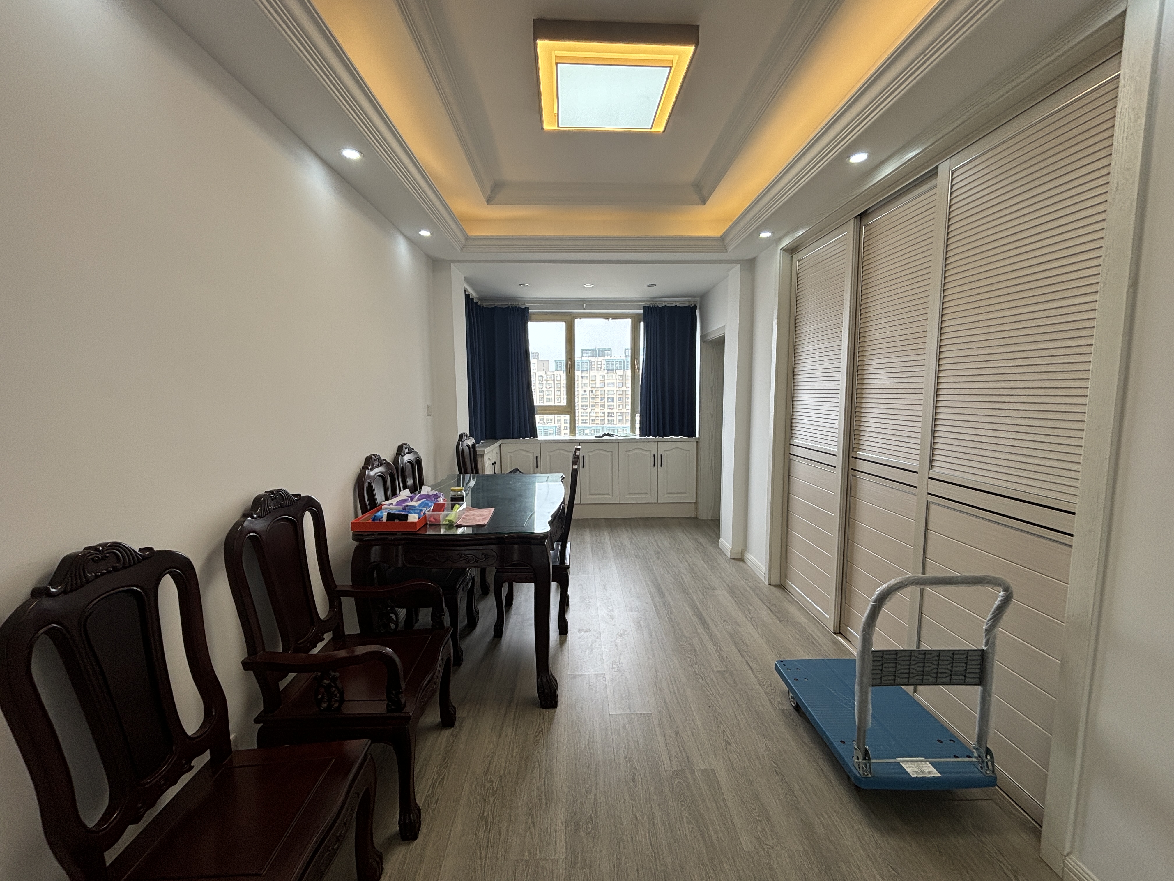 尚海湾 3室2厅1卫 144m²