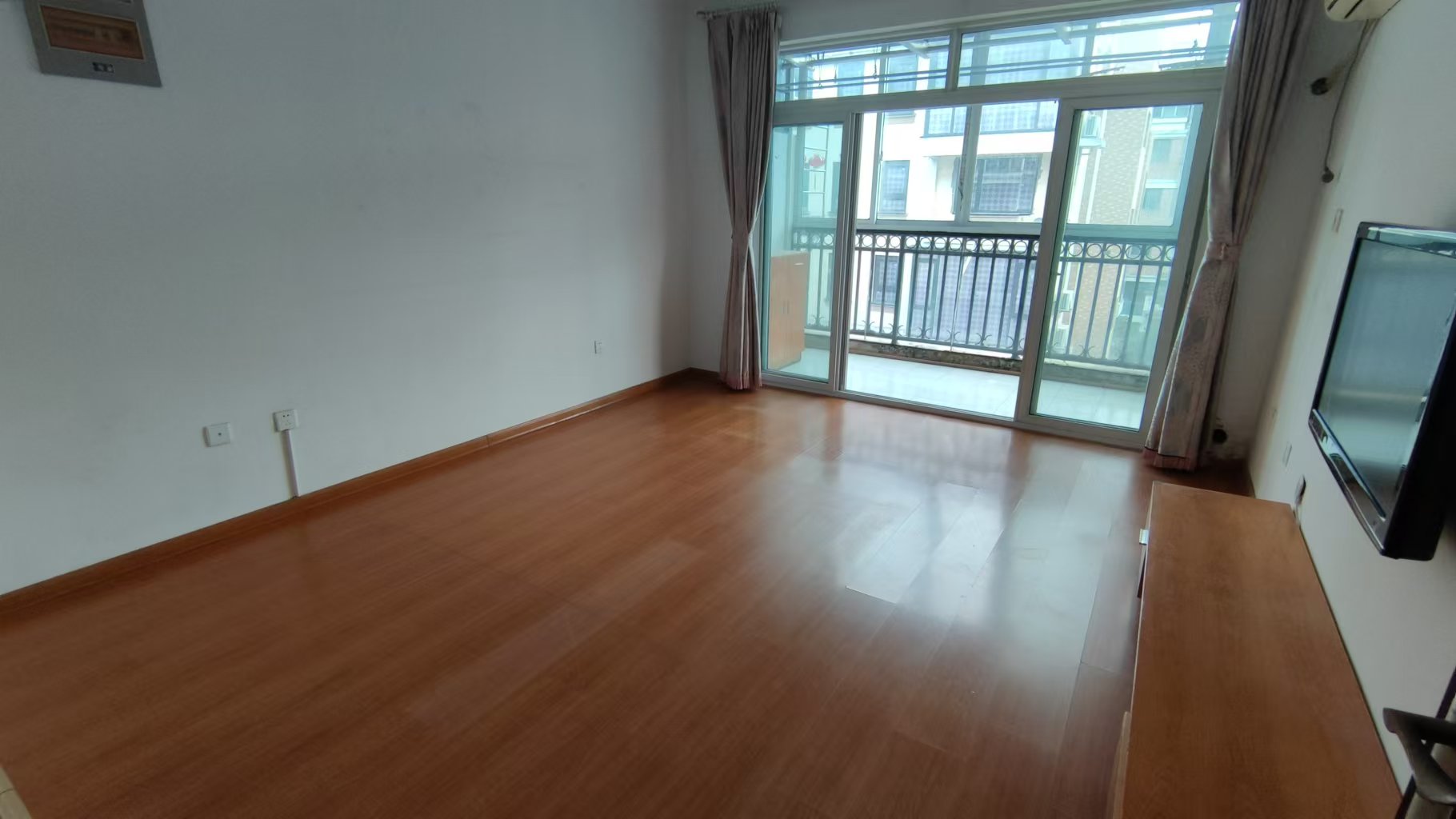 天润锦园 2室1厅1卫 98.00m²