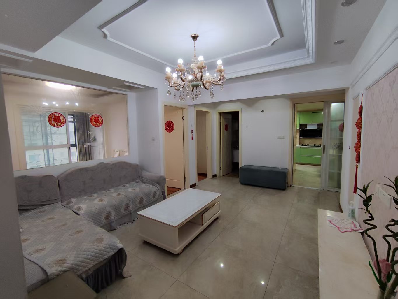 银洲·皇家花园 3室2厅1卫 102.2m²