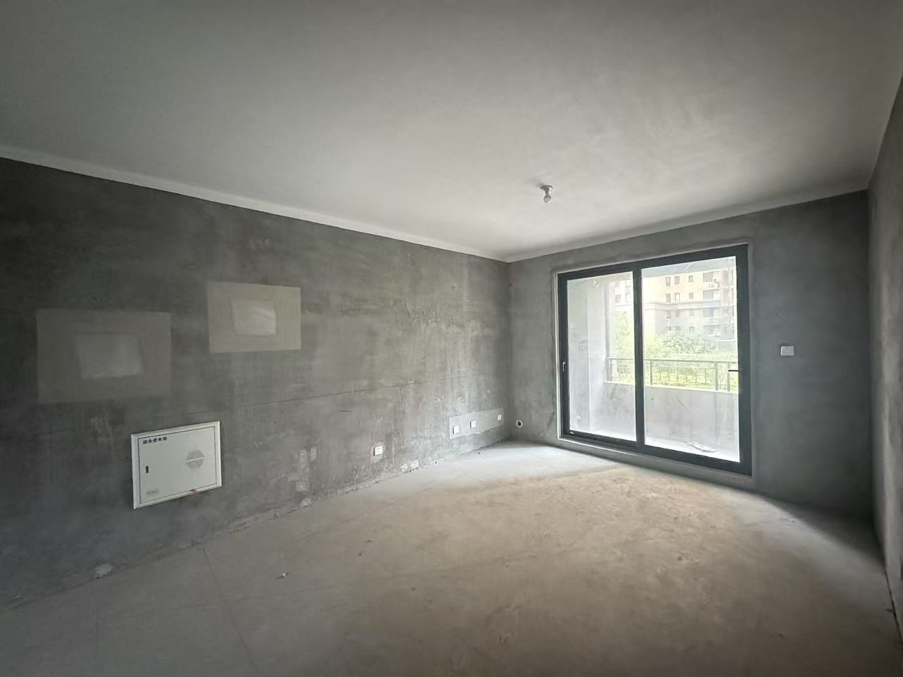 保利香槟国际 3室1厅2卫 122.33m²