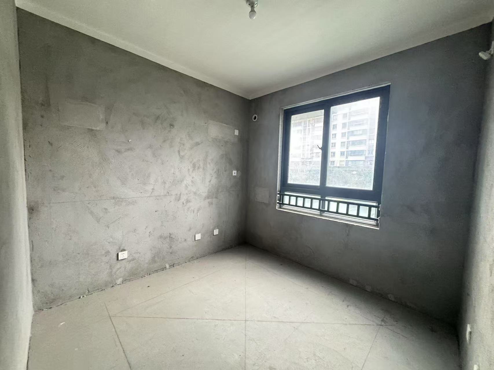 保利香槟国际 3室1厅2卫 122.33m&sup2;