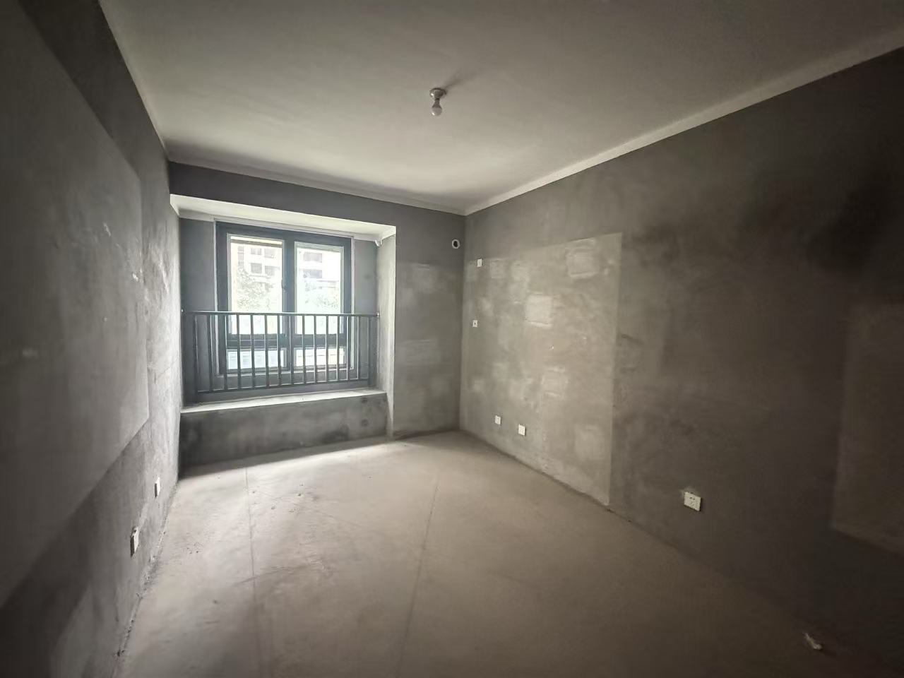 保利香槟国际 3室1厅2卫 122.33m&sup2;