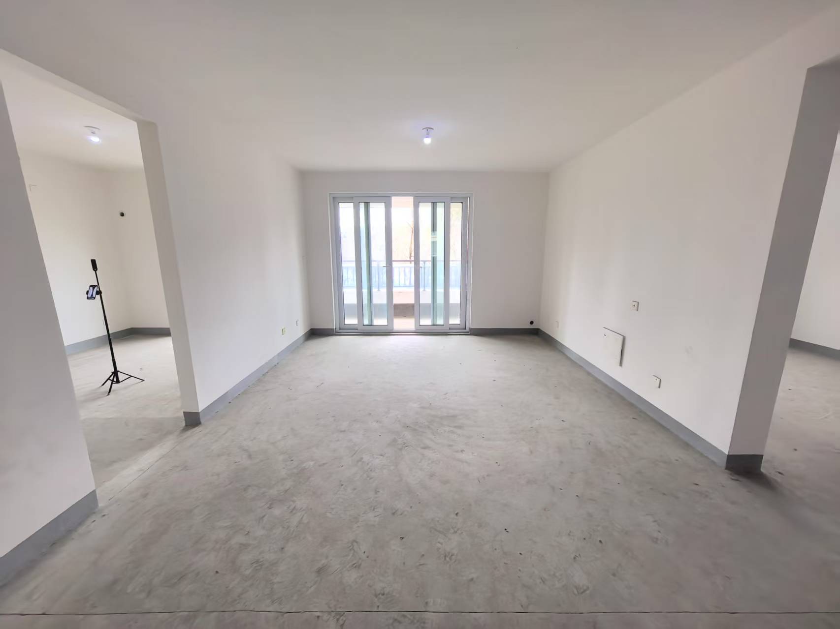 新城香溢紫郡 4室1厅2卫 122.92m&sup2;
