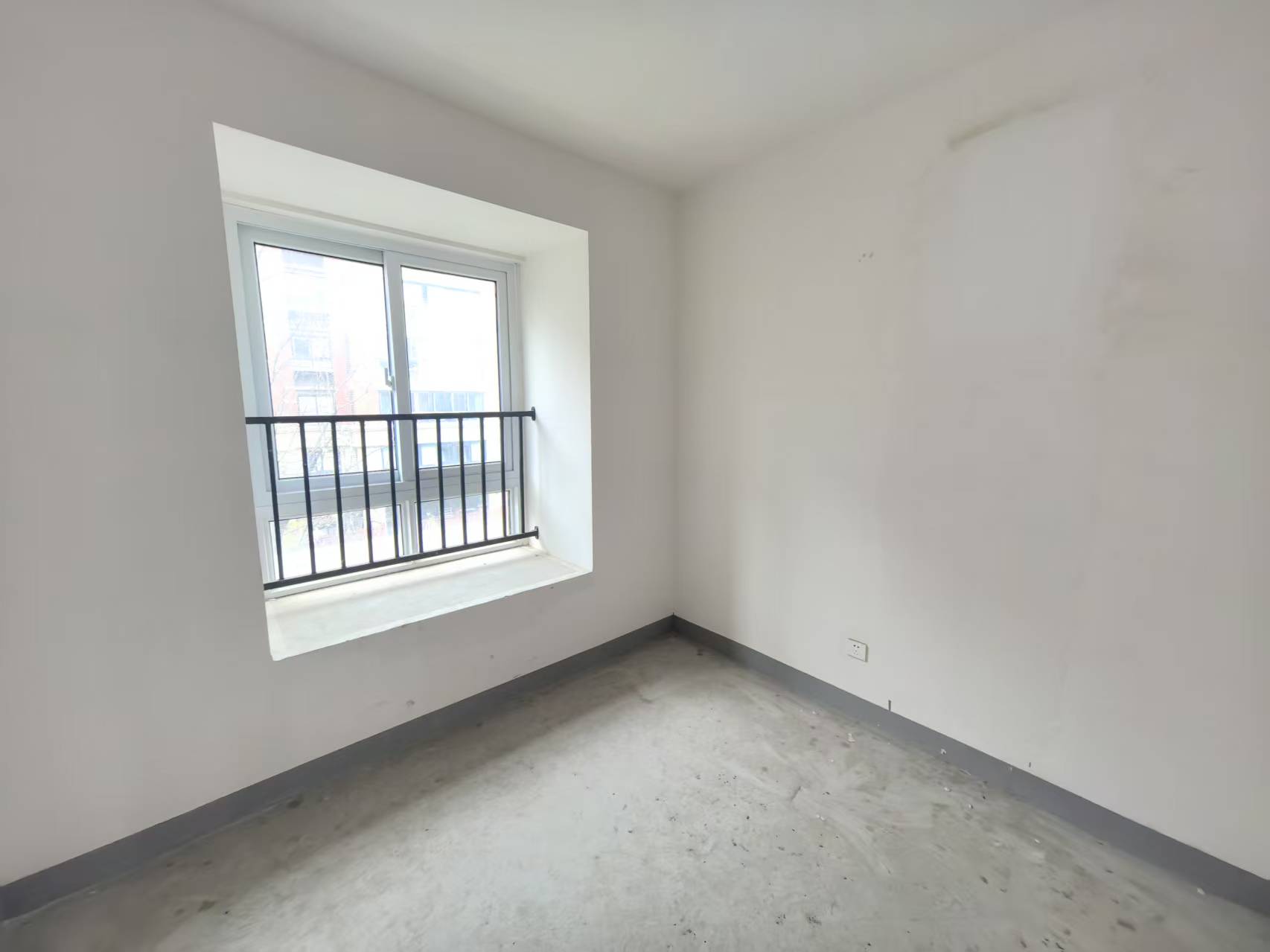 新城香溢紫郡 4室1厅2卫 122.92m&sup2;