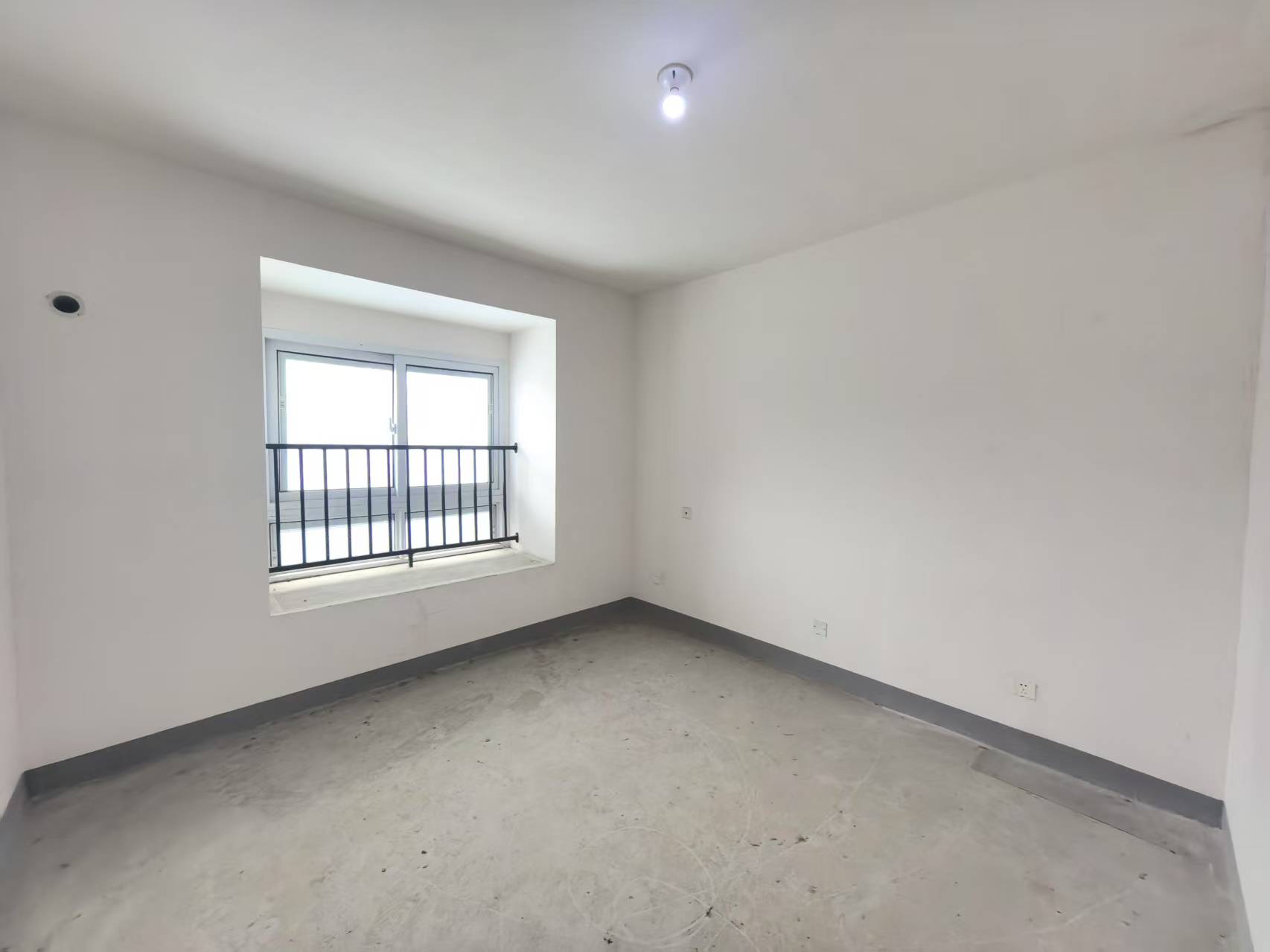 新城香溢紫郡 4室1厅2卫 122.92m&sup2;