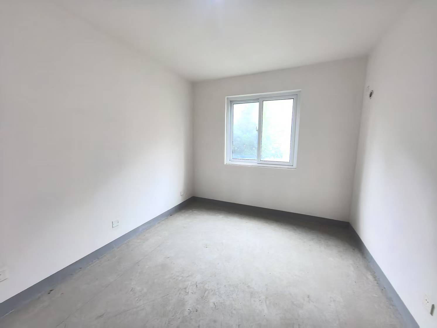 新城香溢紫郡 4室1厅2卫 122.92m&sup2;