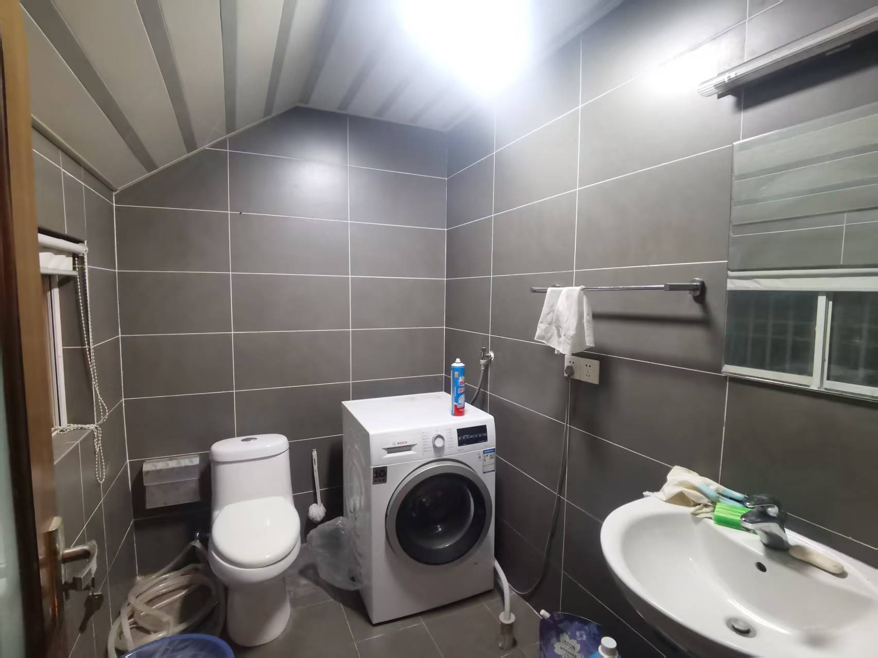 春晖花园 4室2厅2卫 140m&sup2;