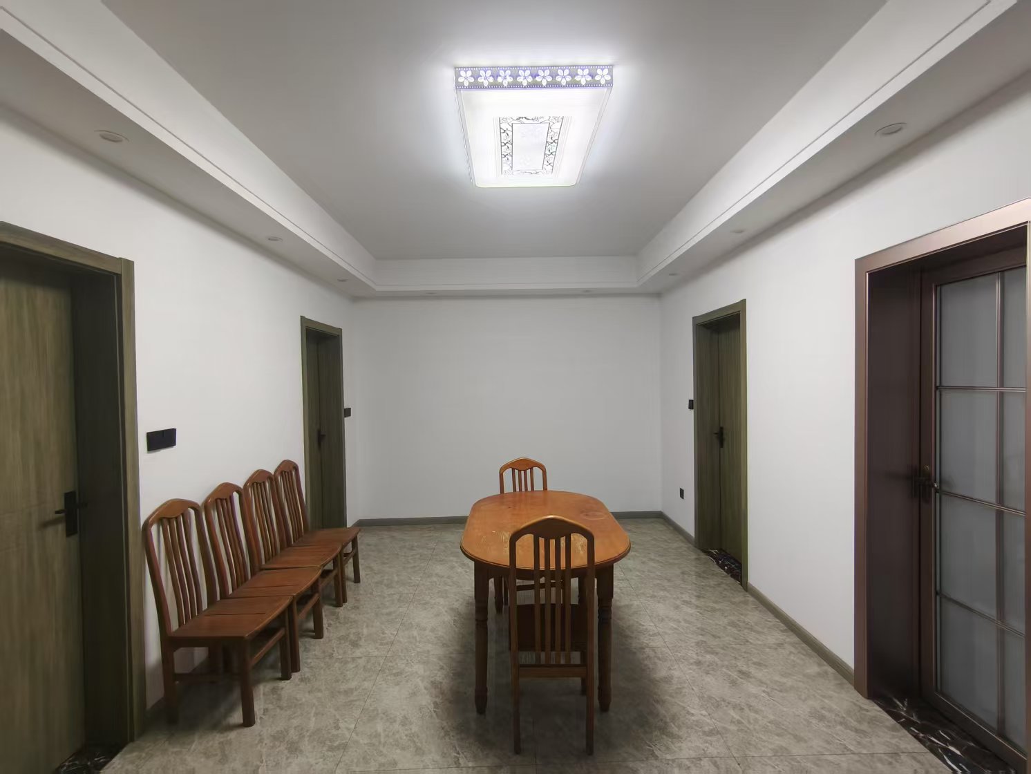 金韵华庭 3室2厅2卫 133m²