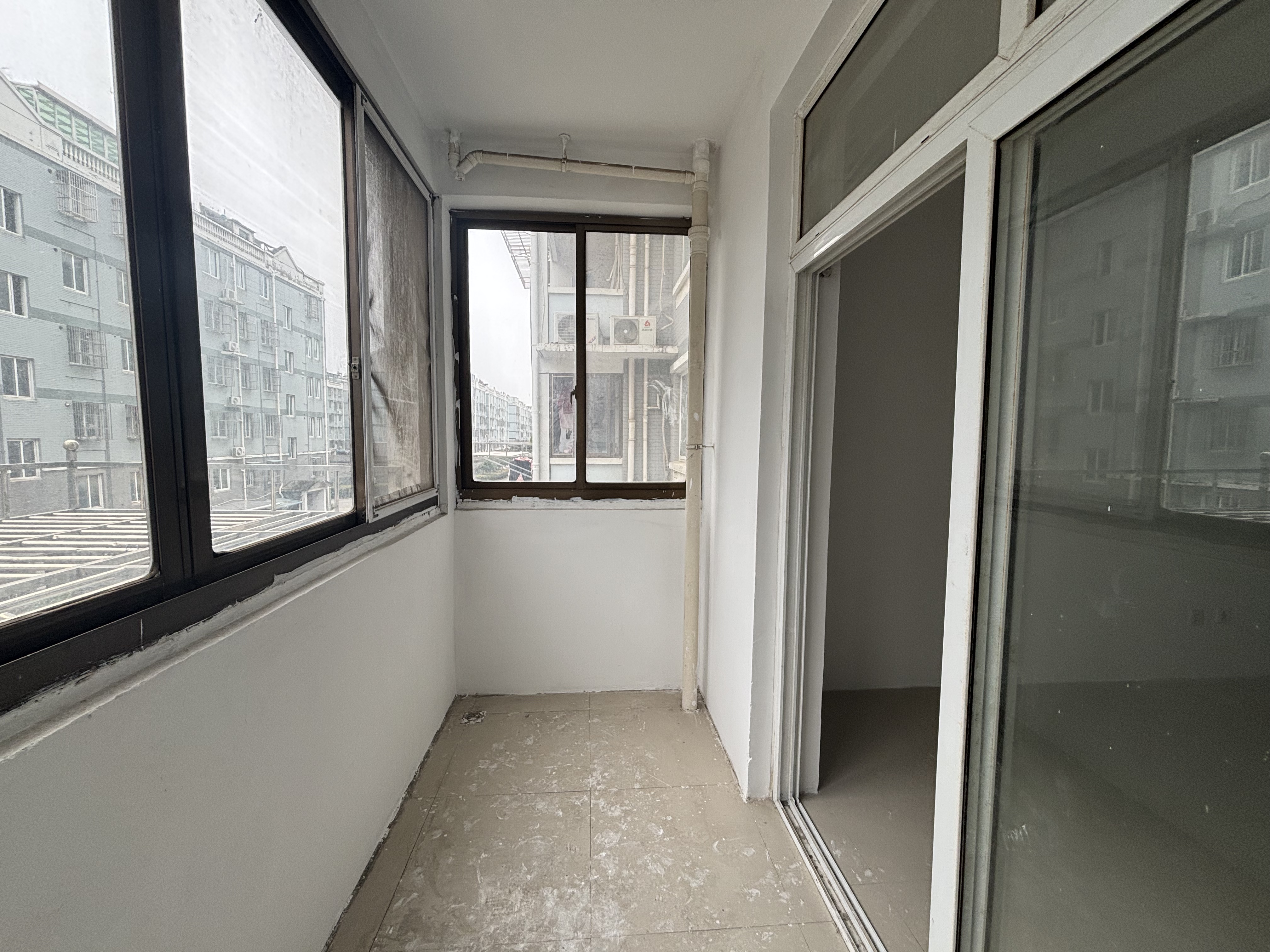 盆架桥花苑 2室2厅1卫 70.8m&sup2;