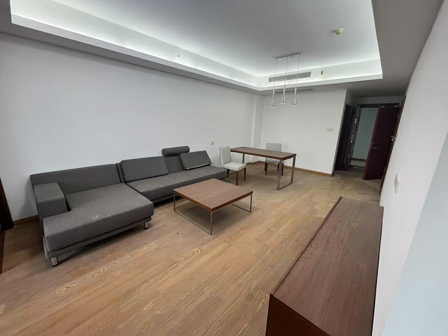 润华国际中心 2室2厅1卫 116.54m²