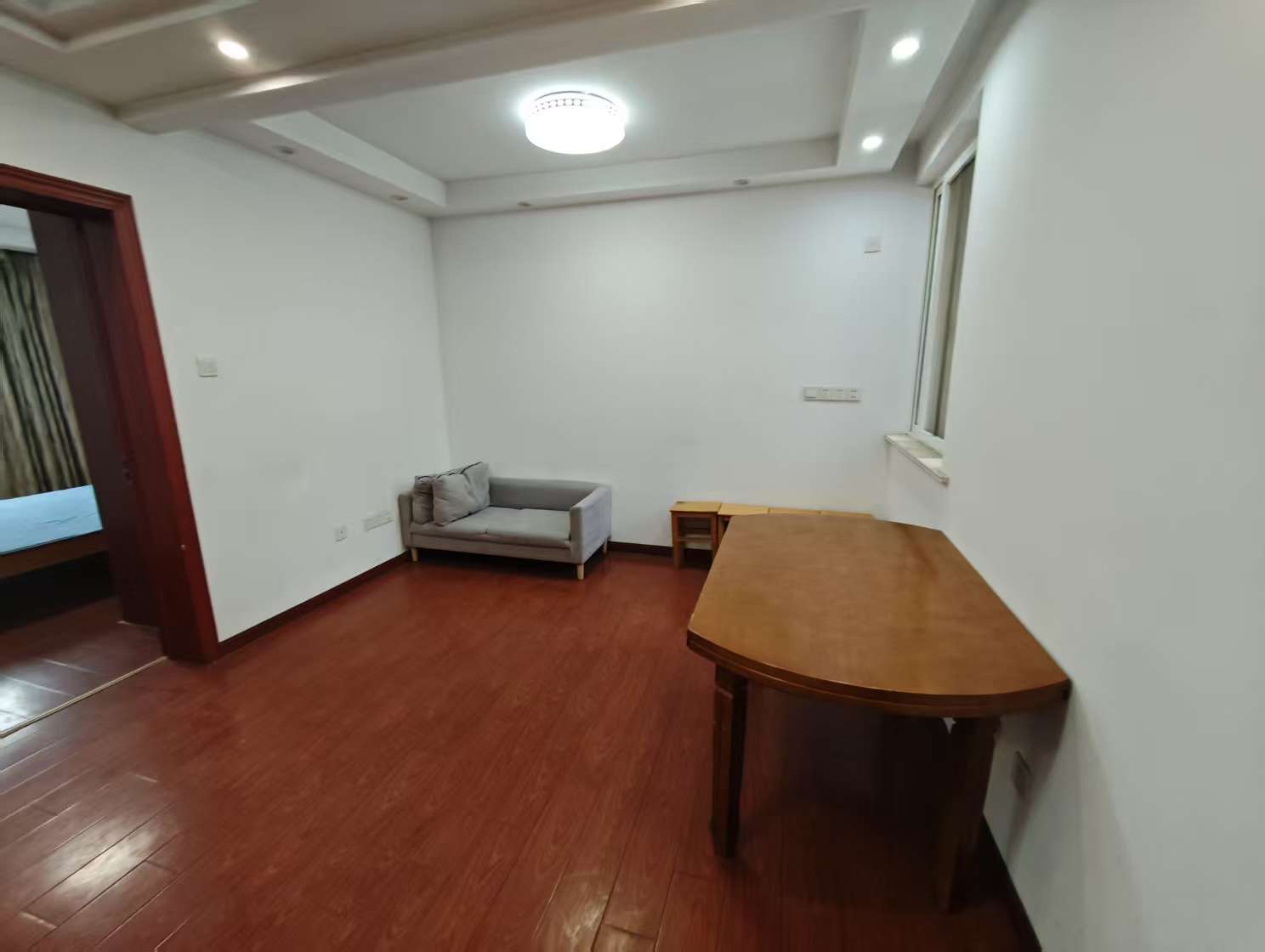 城山花园 2室1厅1卫 80m²