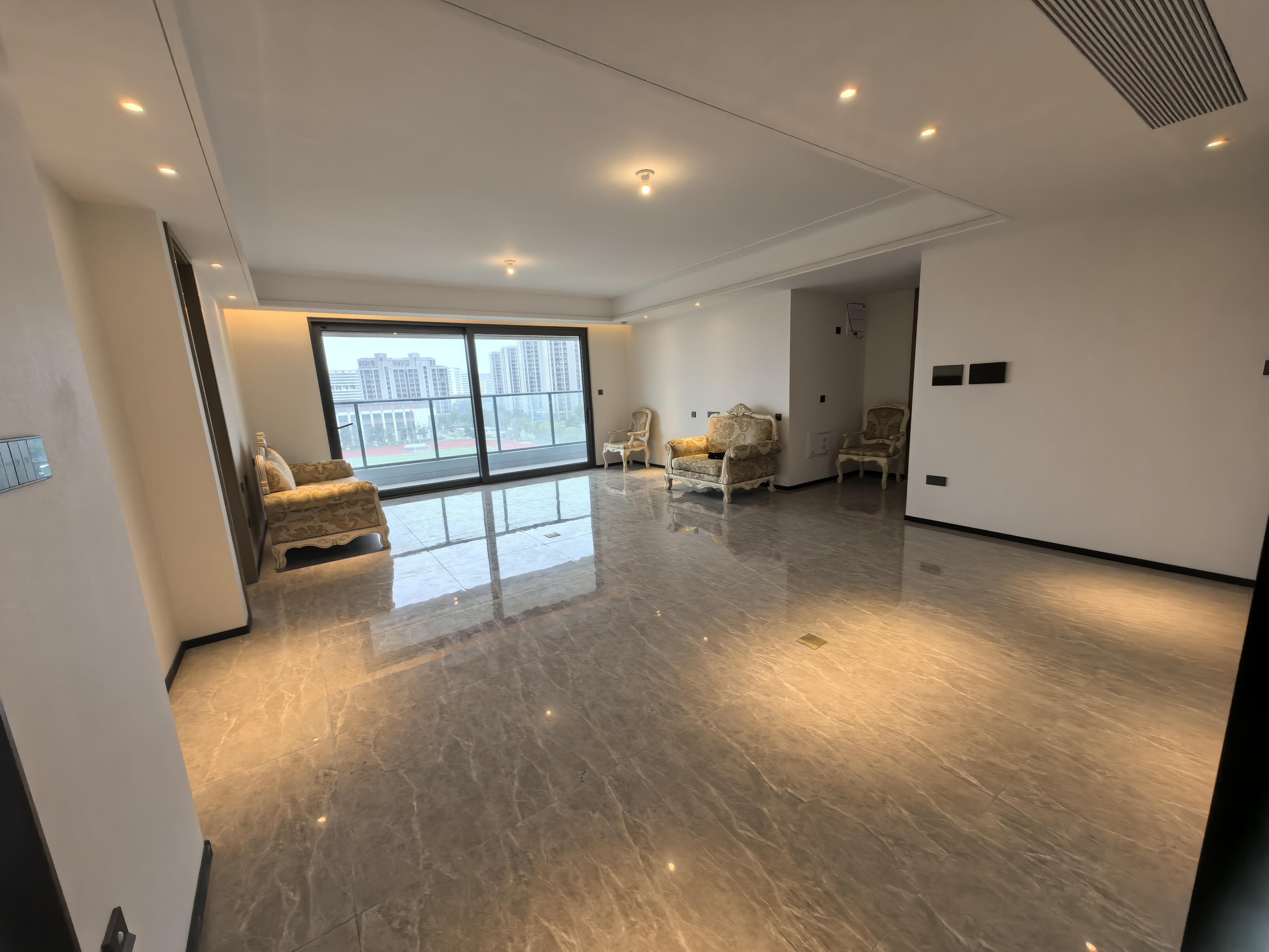 万科方圆 4室2厅2卫 160m&sup2;
