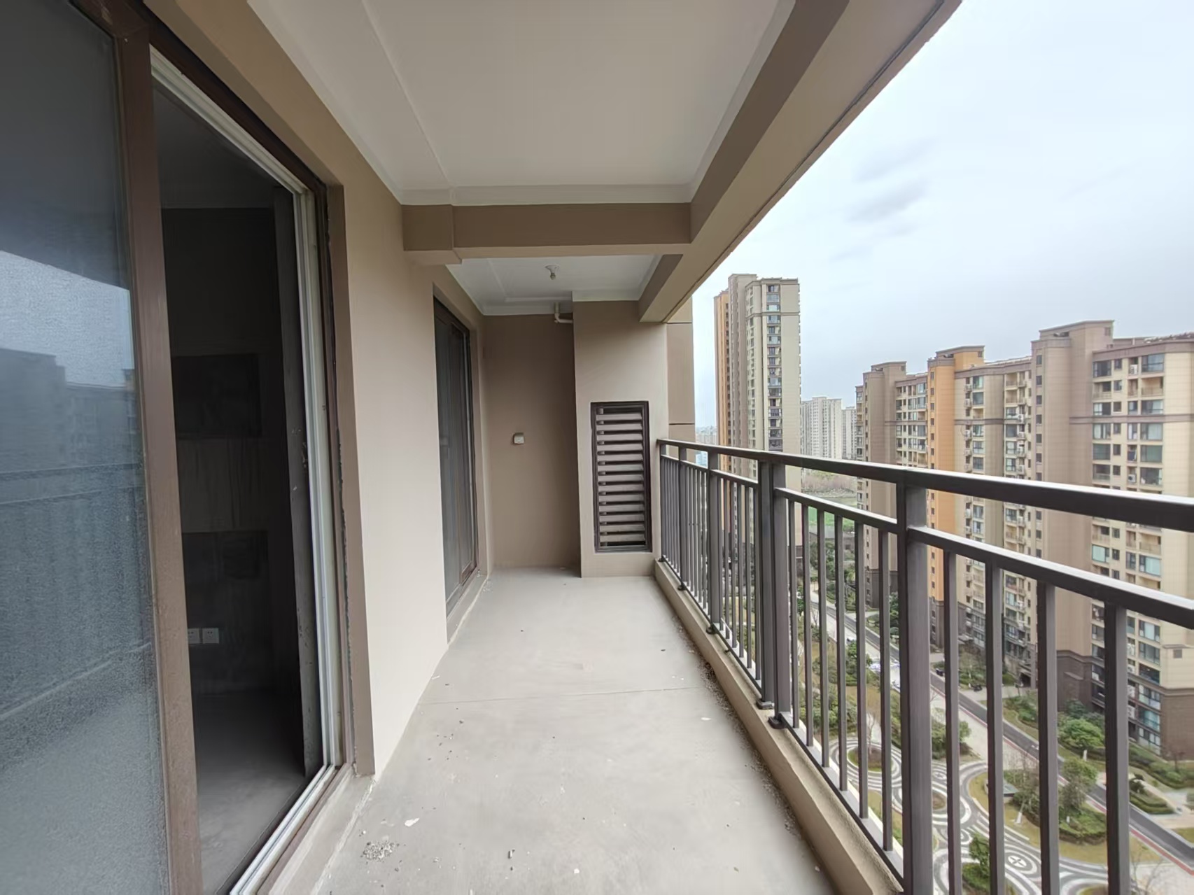 佳源都市 3室2厅2卫 108m&sup2;