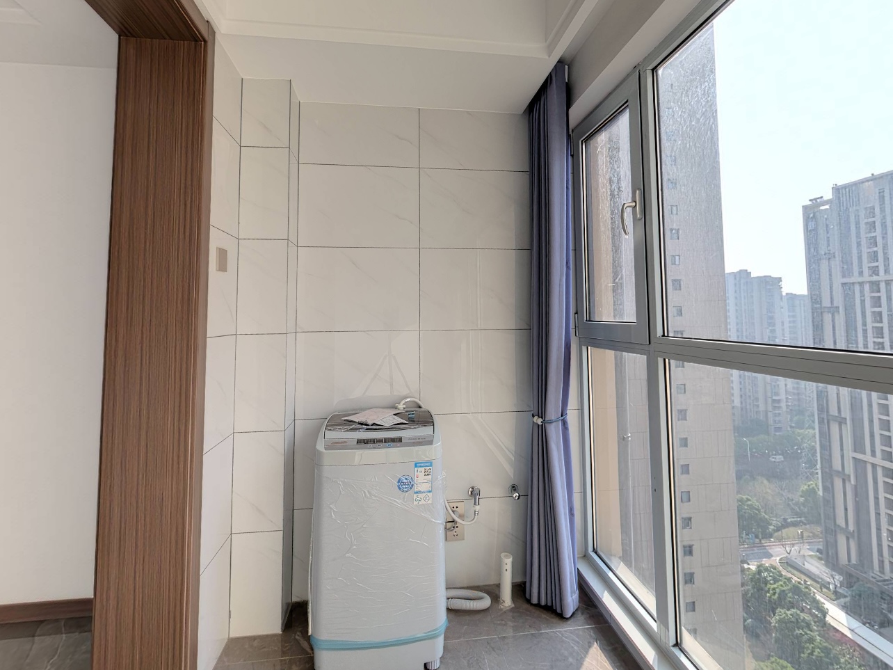 南山国际社区 3室2厅1卫 103.70m&sup2;
