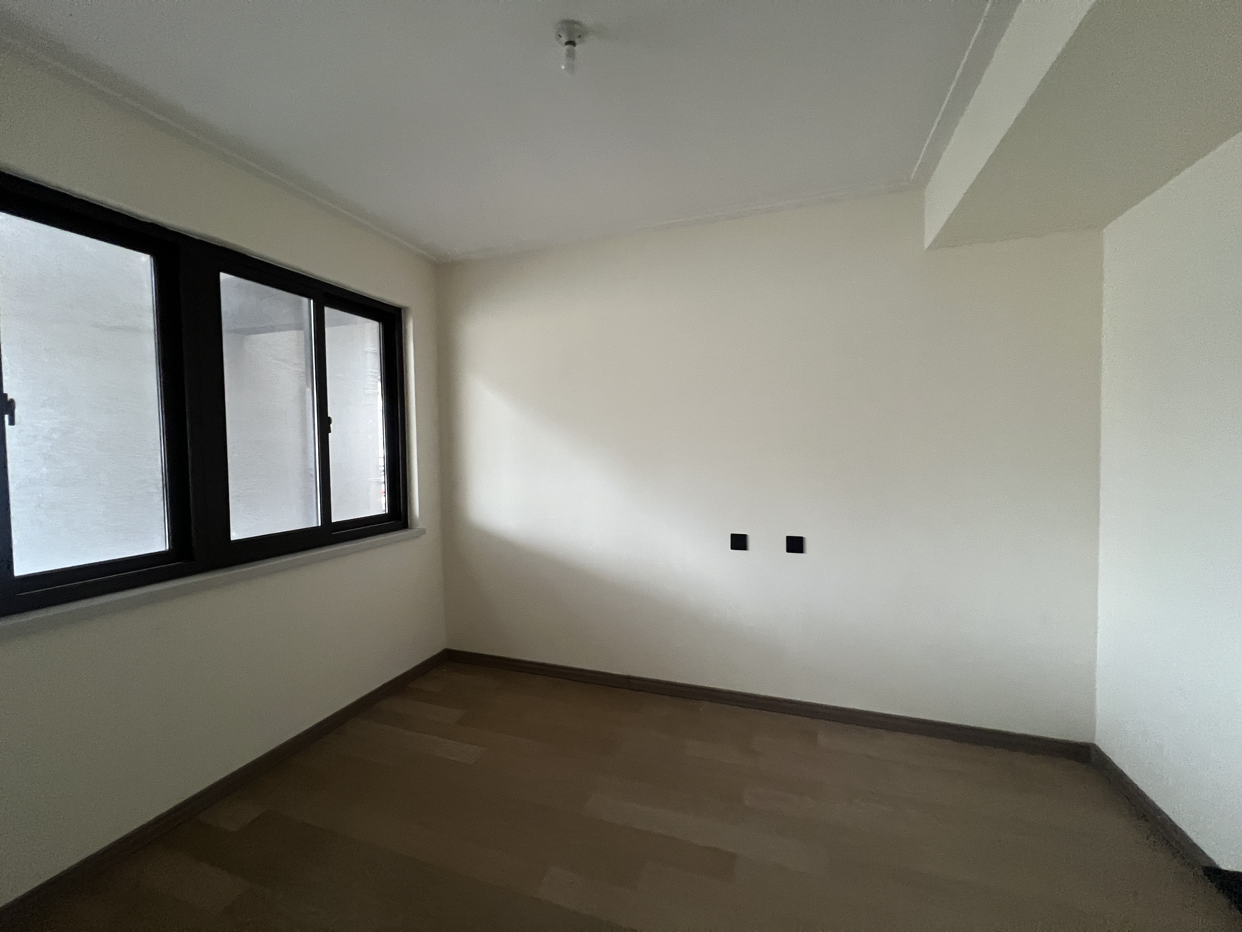 湖山源著 3室2厅1卫 100.00m&sup2;