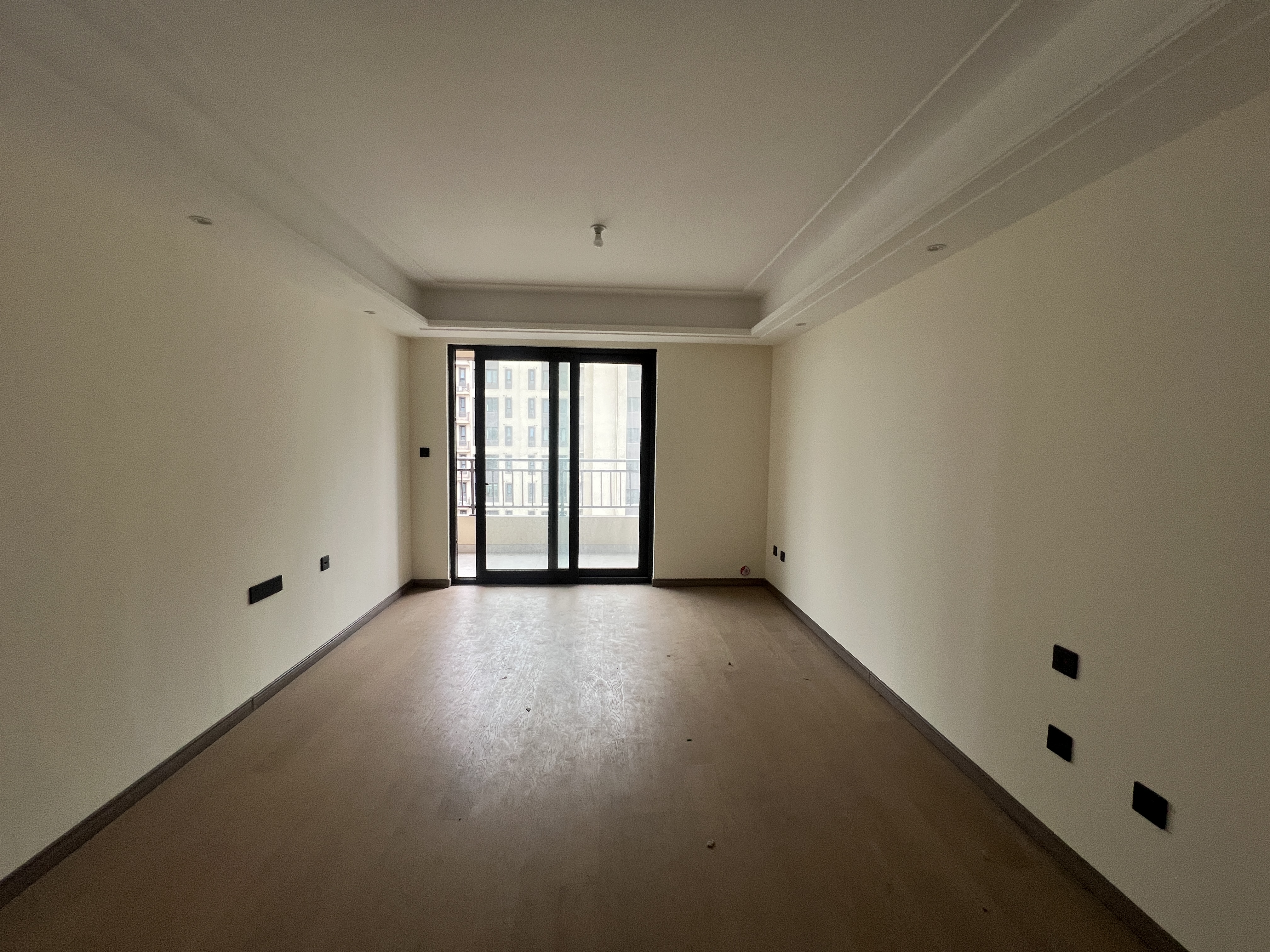 湖山源著 3室2厅1卫 100.00m&sup2;