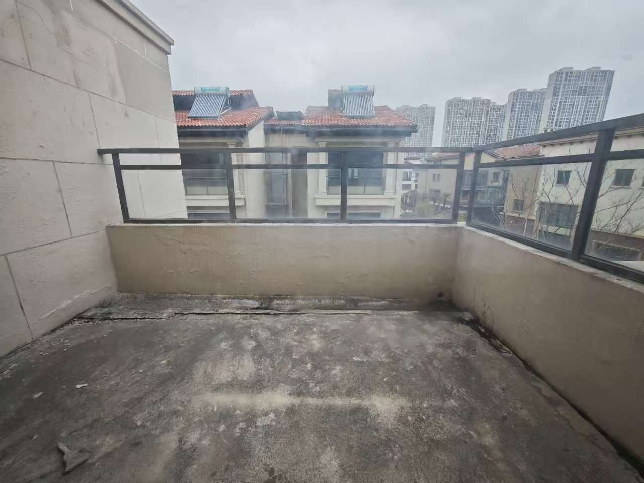 万科有湖(翡翠心湖) 3室2厅2卫 153.00m&sup2;