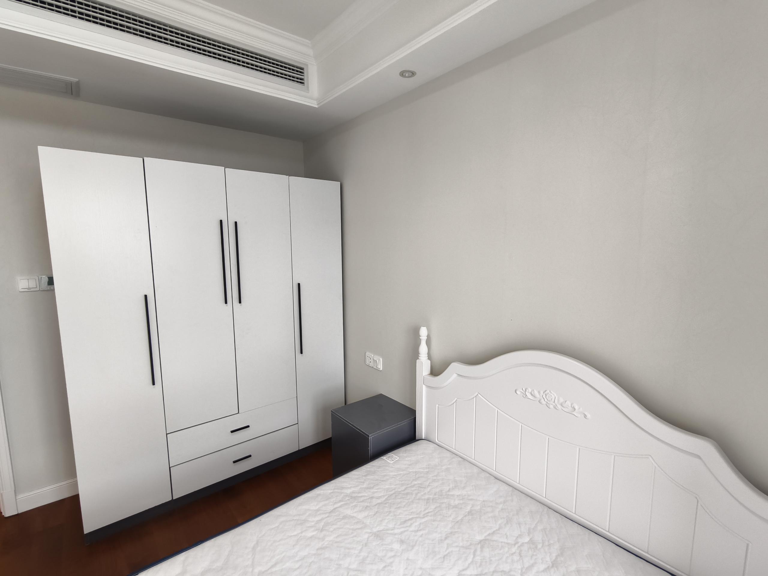 融创盛和九里桃源 4室2厅2卫 143m²