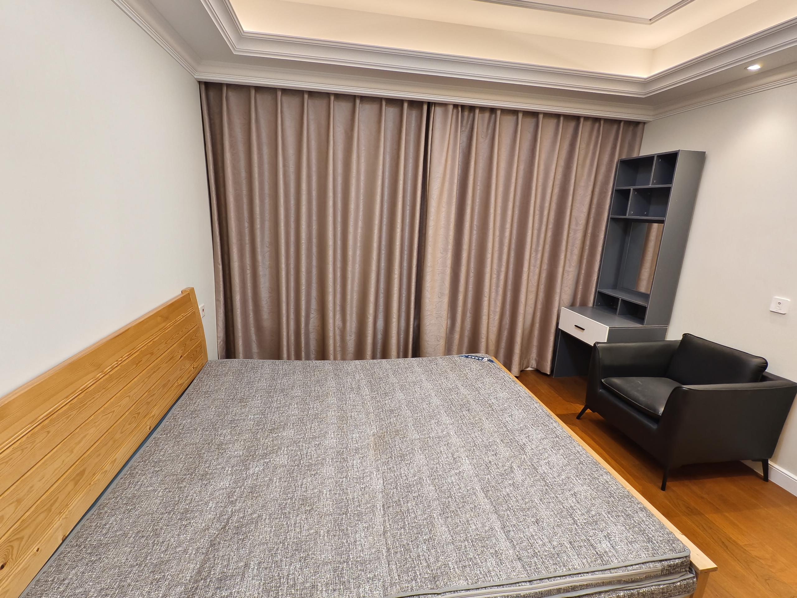 融创盛和九里桃源 4室2厅2卫 143m²