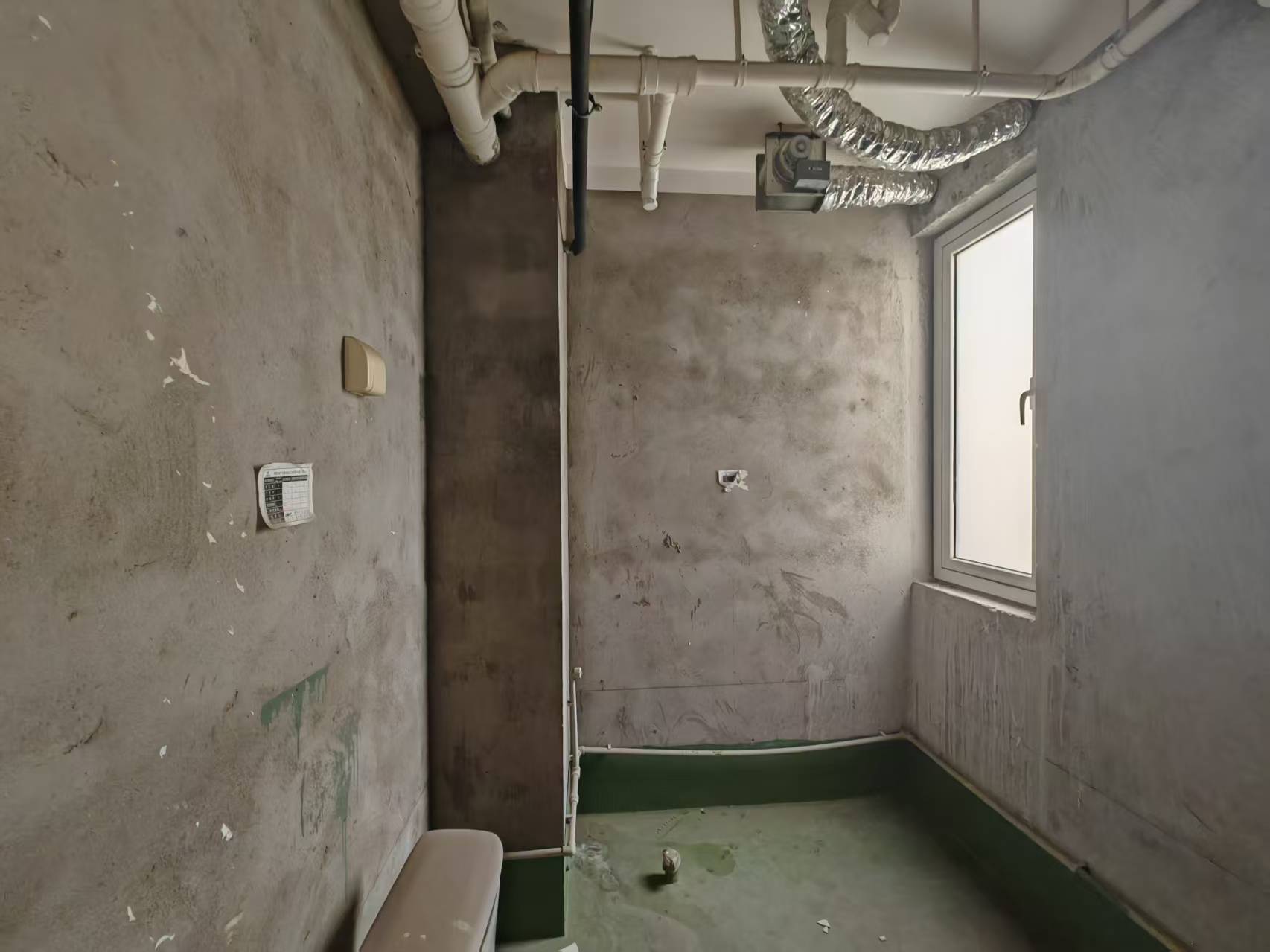军山花园 4室2厅2卫 185.5m²