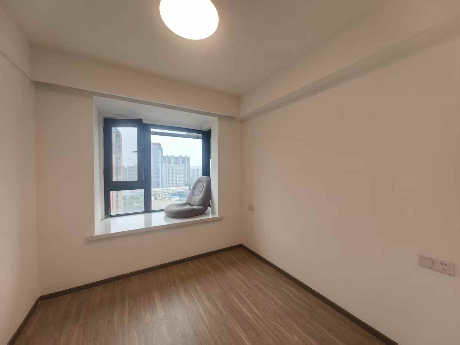 红星天铂 4室2厅2卫 128.03m&sup2;