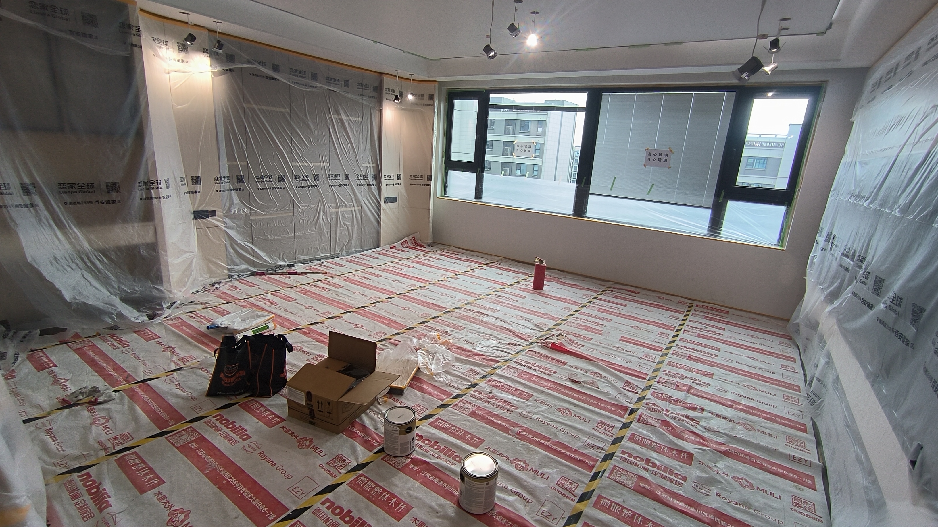 招商公园道 4室2厅5卫 335.49m&sup2;