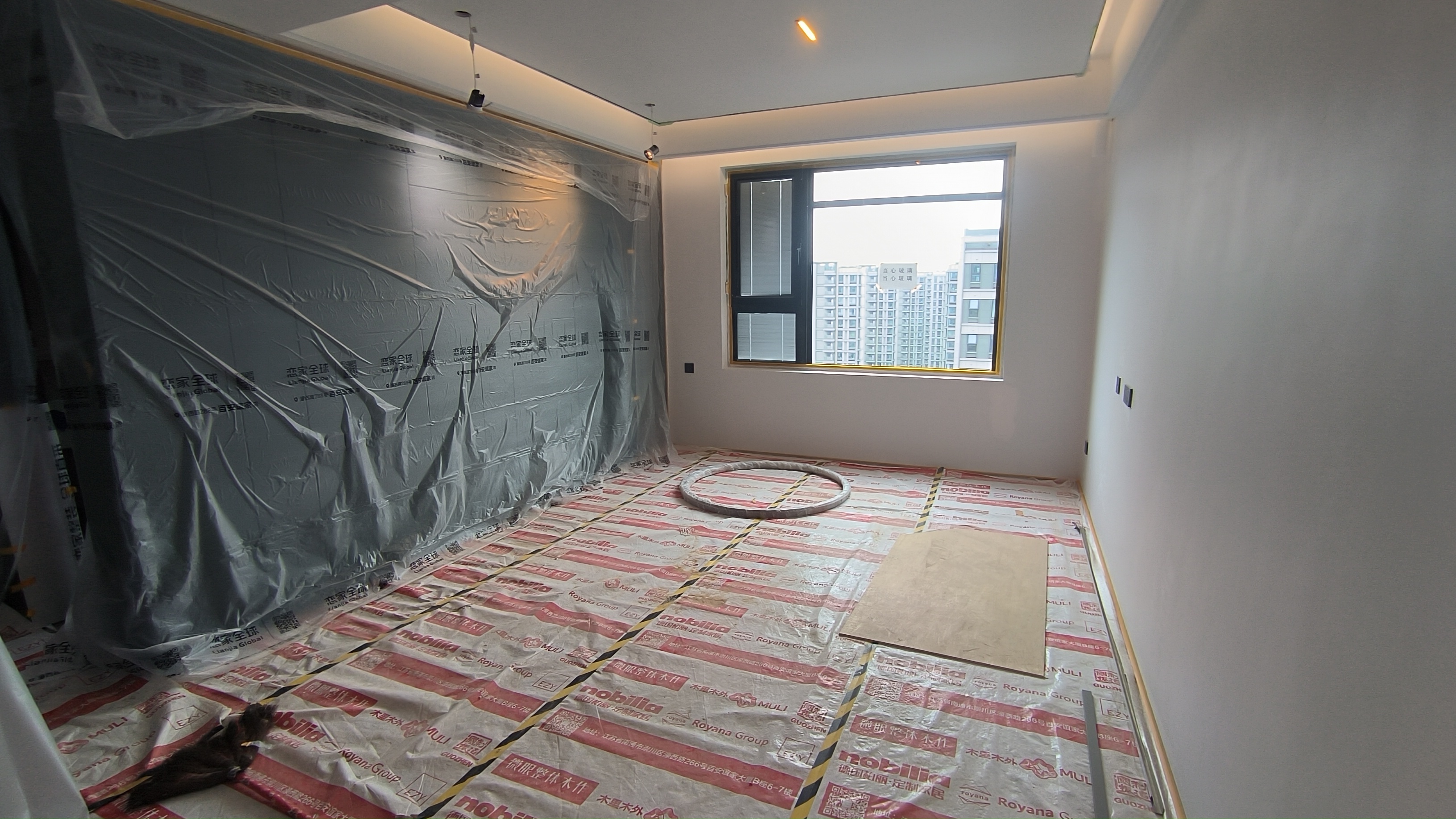 招商公园道 4室2厅5卫 335.49m&sup2;