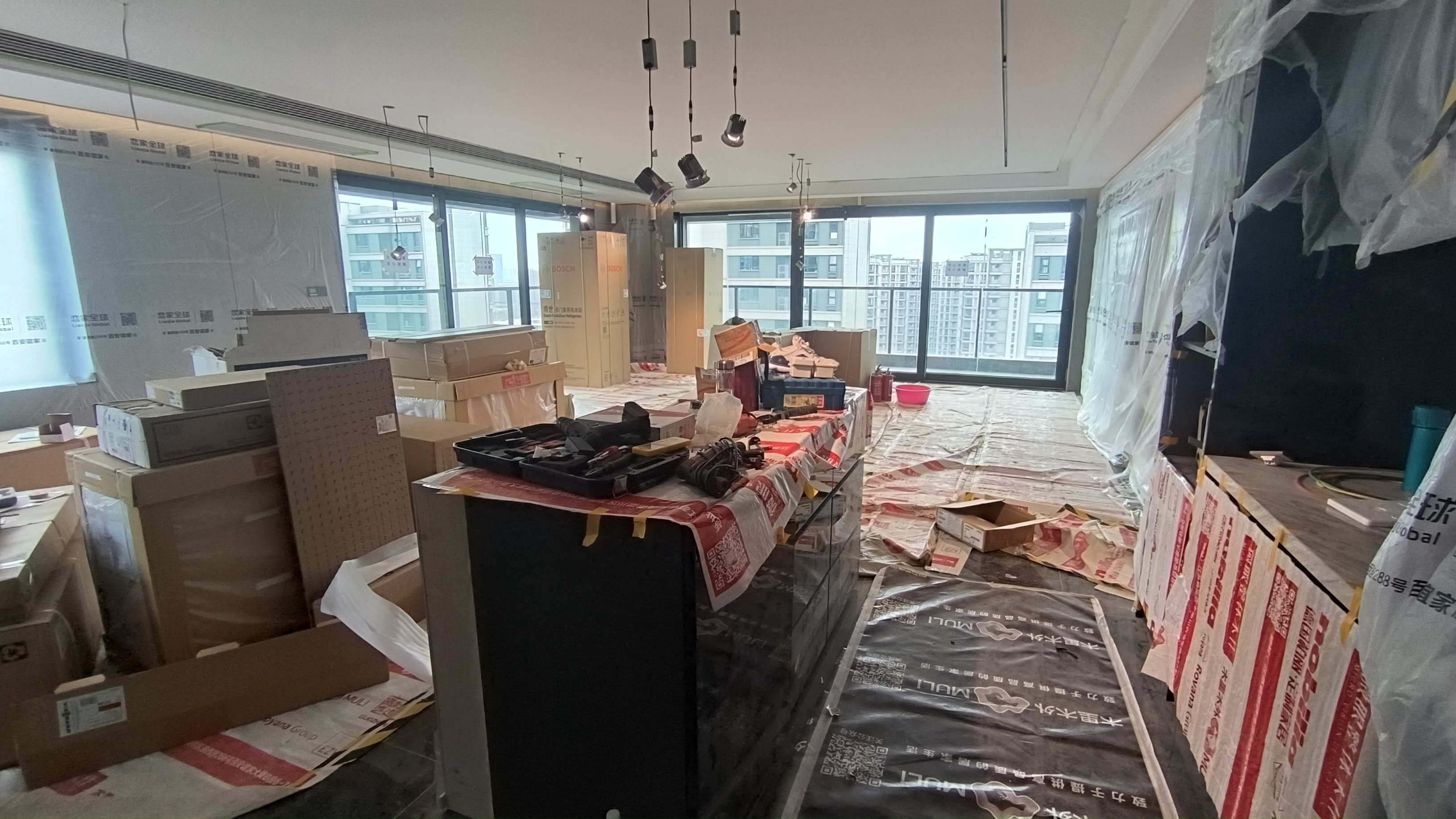 招商公园道 4室2厅5卫 335.49m&sup2;