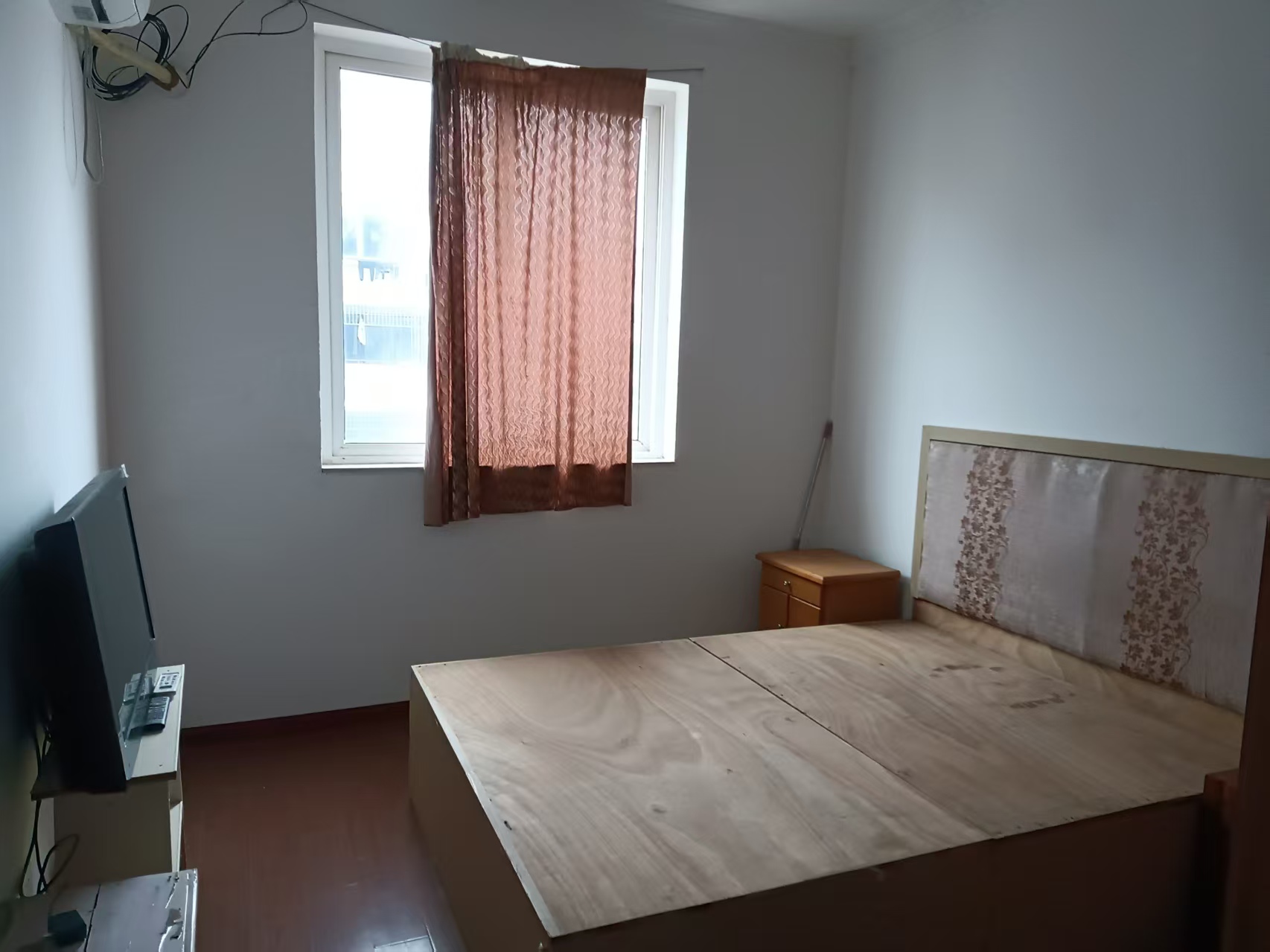 盆架桥花苑 3室2厅1卫 133.00m&sup2;