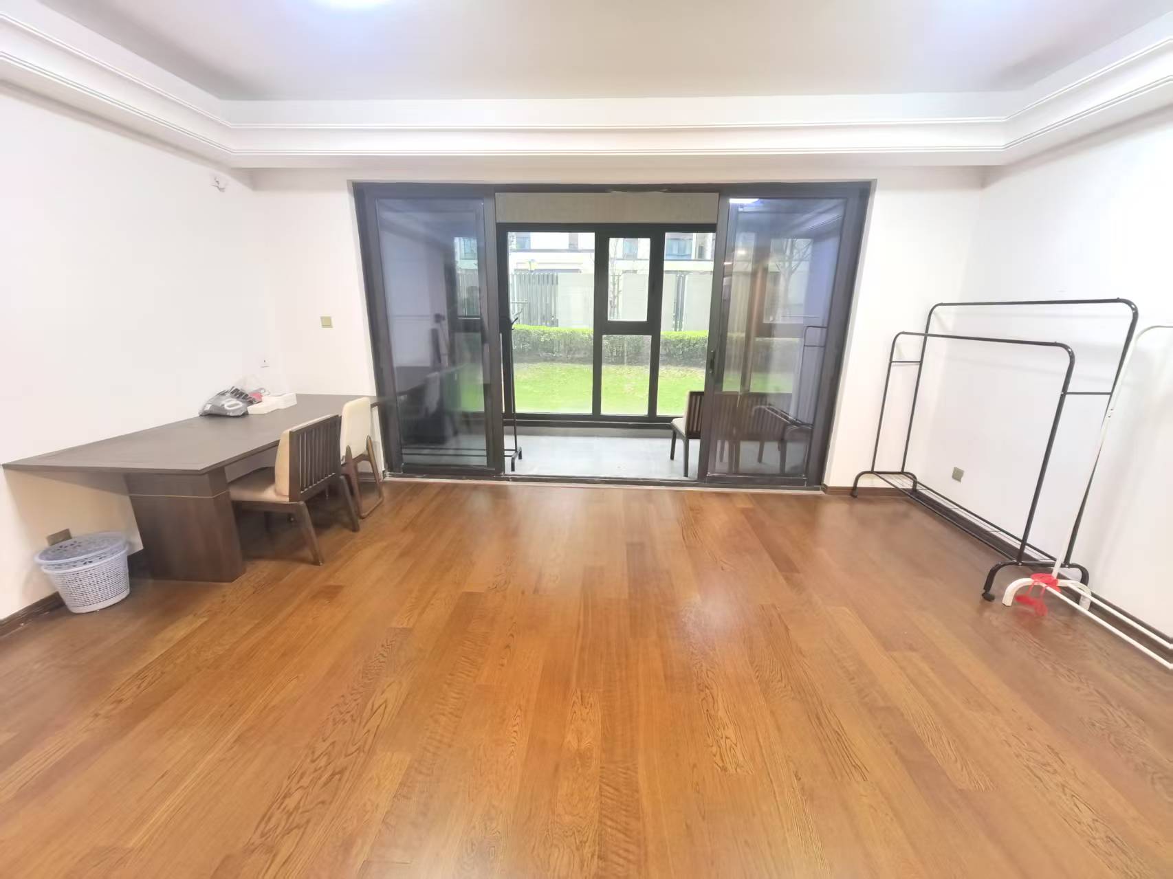雍华府 3室2厅2卫 117.00m²