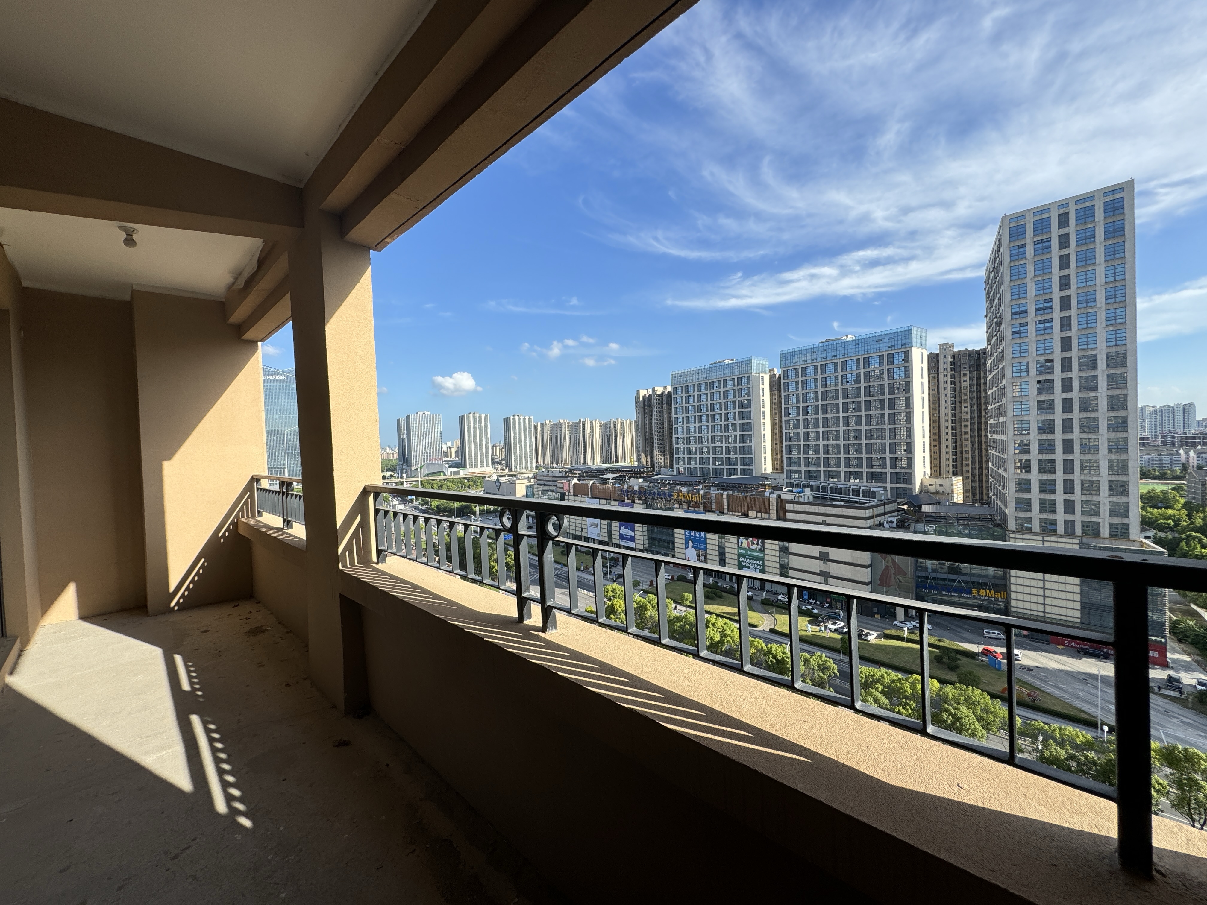 保利香槟国际 4室2厅2卫 139m&sup2;