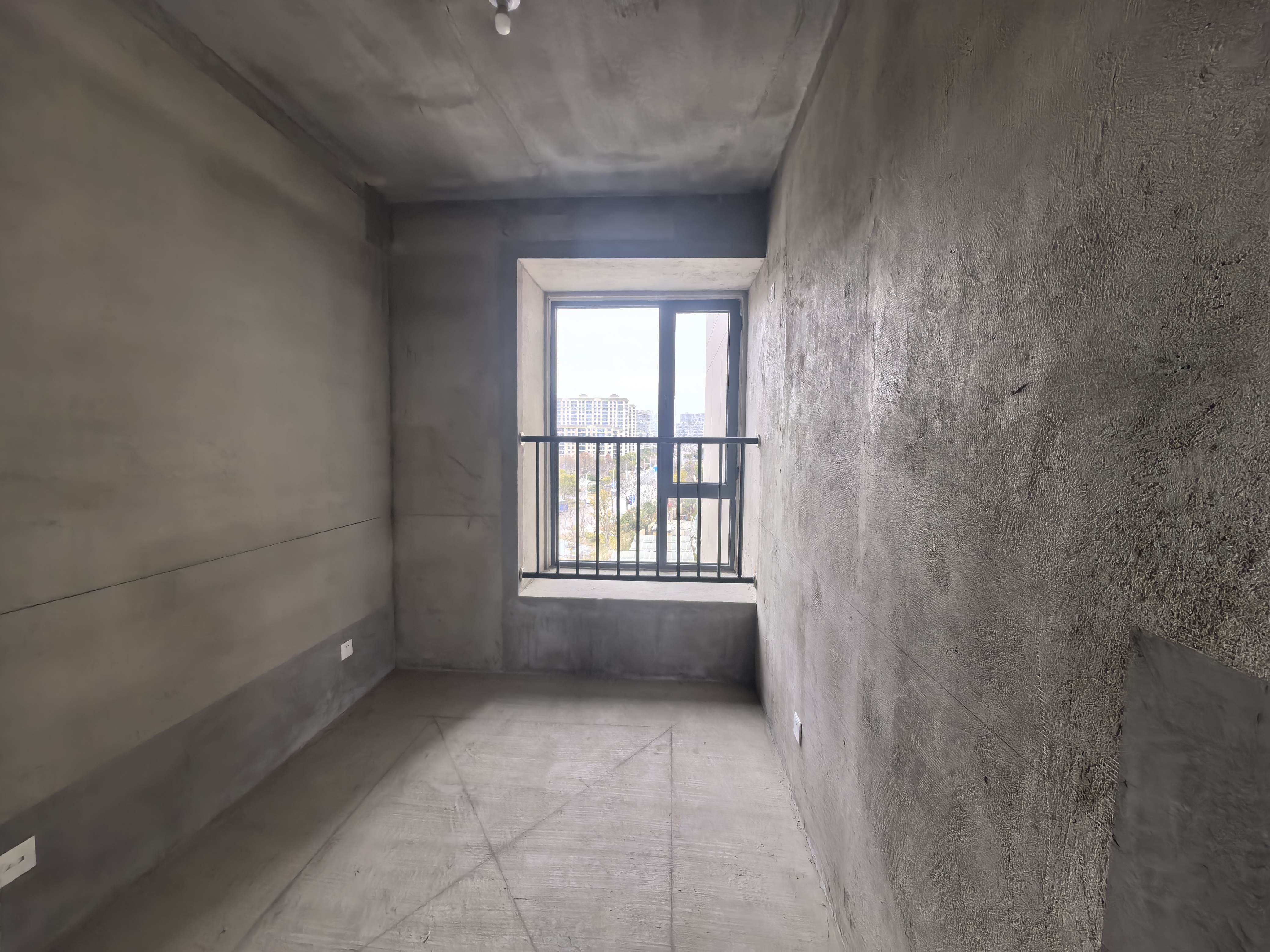 神辉上麟府 5室2厅3卫 185m²